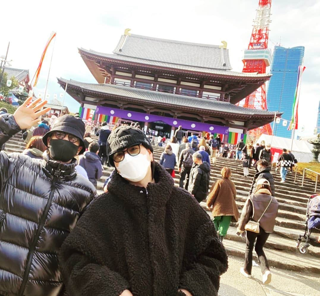 登坂広臣さんのインスタグラム写真 - (登坂広臣Instagram)「🎍NEW YEAR🎍 #今年は小吉でした @takanori_iwata_official は大吉でした❤️‍🔥」1月2日 18時33分 - omi.cdl