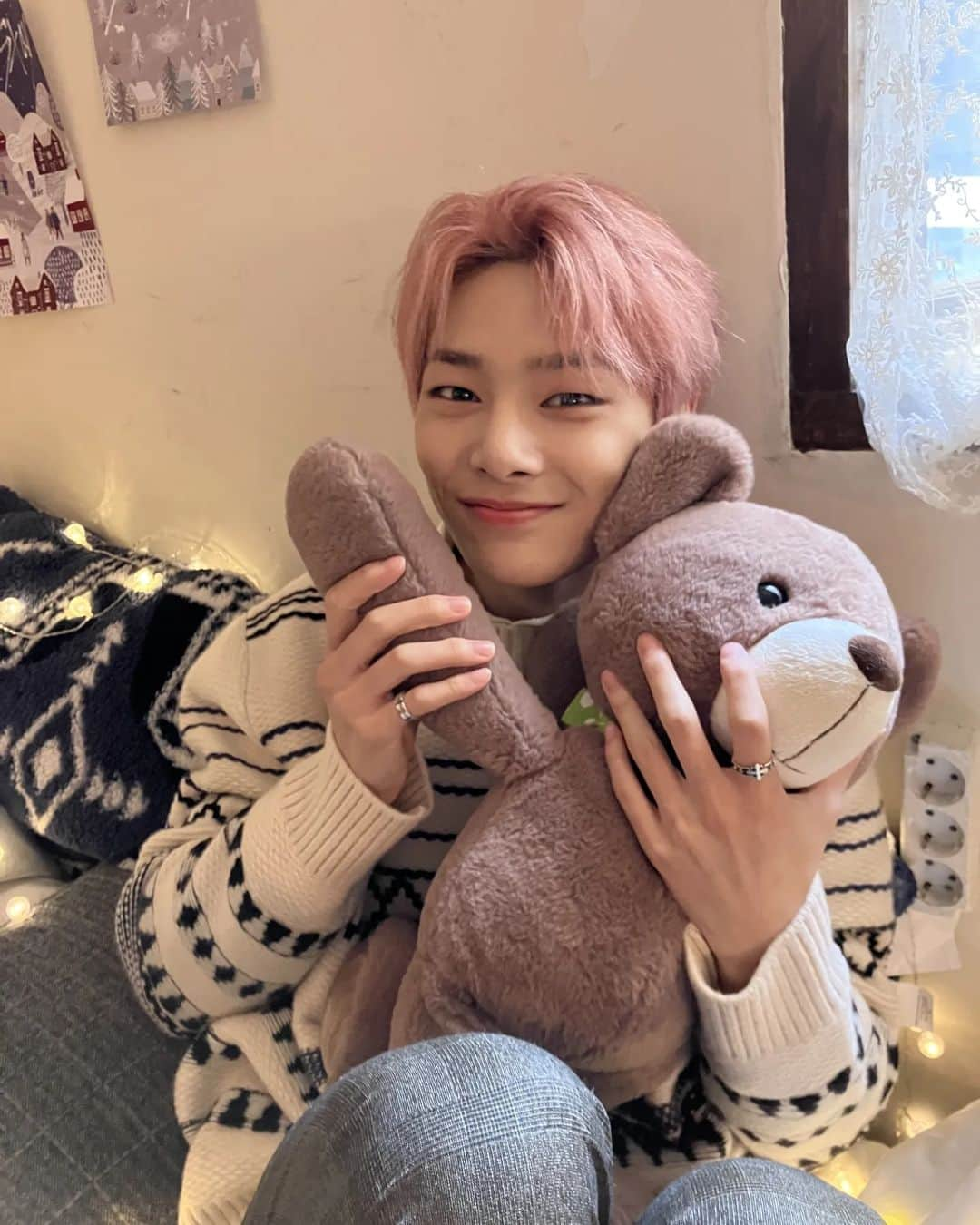 Stray Kidsさんのインスタグラム写真 - (Stray KidsInstagram)「💕🧸💕 #StrayKids#STAY#IN스타그램#🦊」1月2日 18時42分 - realstraykids