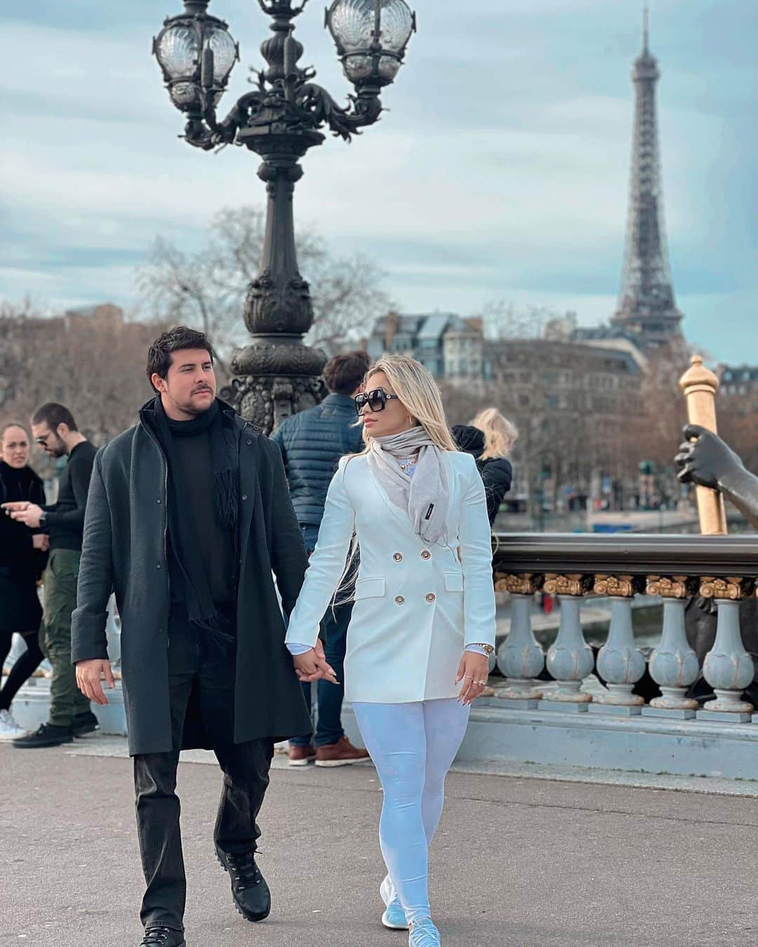 Vivi Winklerさんのインスタグラム写真 - (Vivi WinklerInstagram)「Meus lookinhos de frio 🥶 #paris #frança 🇫🇷🇧🇷 Looks @lollitasboutique #kinkardashian」1月3日 2時25分 - viviwinkler