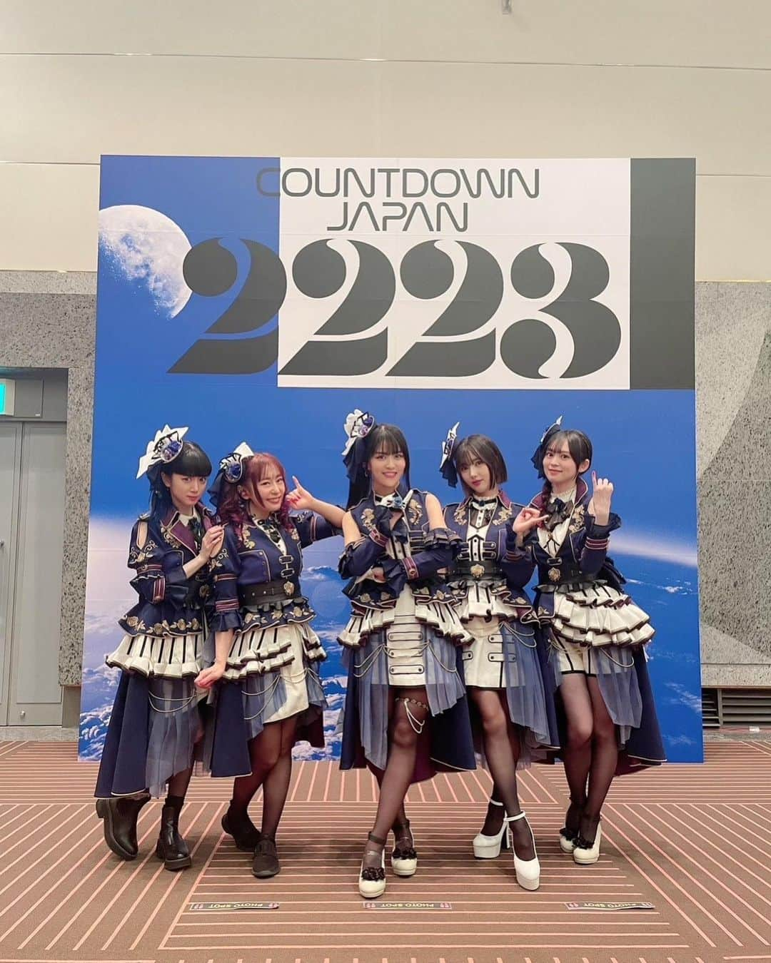 志崎樺音さんのインスタグラム写真 - (志崎樺音Instagram)「2️⃣0️⃣2️⃣3️⃣🥀  #2023  #cdj2223  #roselia  #cdj」1月3日 11時49分 - kshizaki_official