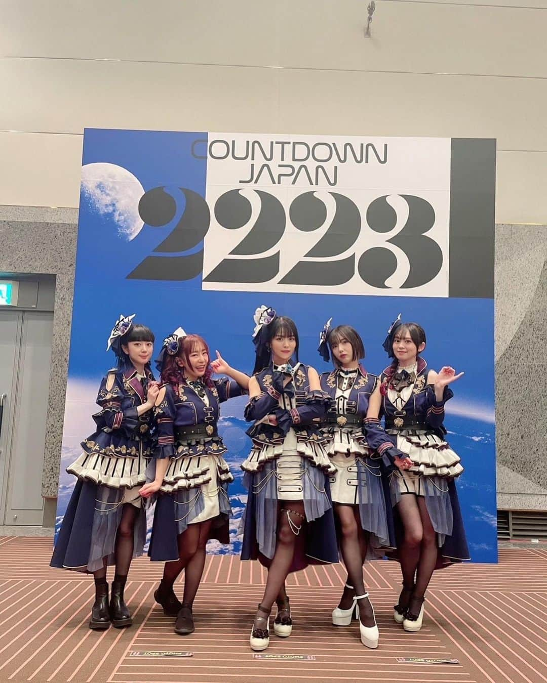 志崎樺音さんのインスタグラム写真 - (志崎樺音Instagram)「2️⃣0️⃣2️⃣3️⃣🥀  #2023  #cdj2223  #roselia  #cdj」1月3日 11時49分 - kshizaki_official