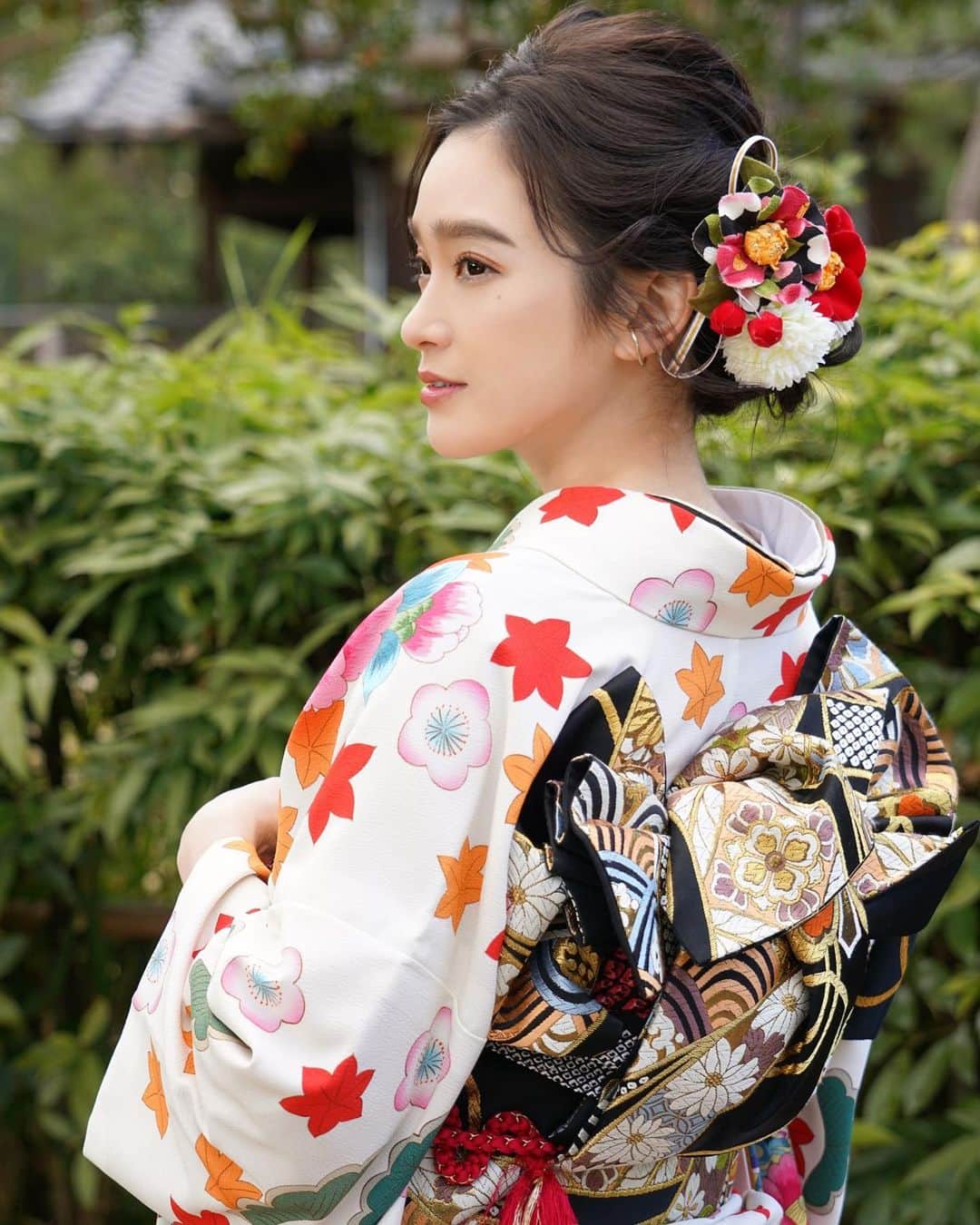 太田麻美さんのインスタグラム写真 - (太田麻美Instagram)「1月22日(日)フェスタソーレさんでソロ撮影会を開催します👘🎍 受付開始は、 1月16日(月)21:30〜です✨ 皆さんにお会い出来るのを楽しみにしてます♡  #kimono #kimonostyle #kimonofashion #晴れ着 #着物 #着物ヘア #お正月 #着物女子 #和装 #和装ヘア」1月4日 11時22分 - asami0523