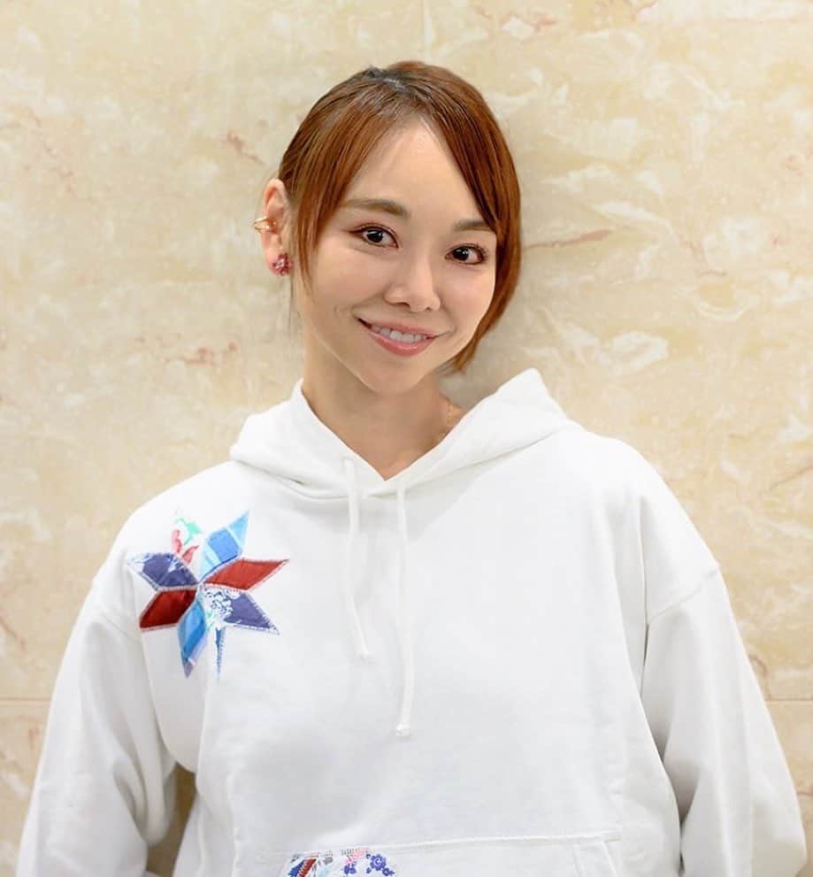 上野水香さんのインスタグラム写真 - (上野水香Instagram)「NBS news  Interview   https://www.nbs.or.jp/webmagazine/articles/20230104-03.html  Photos @snyeek」1月4日 12時38分 - mizukaueno