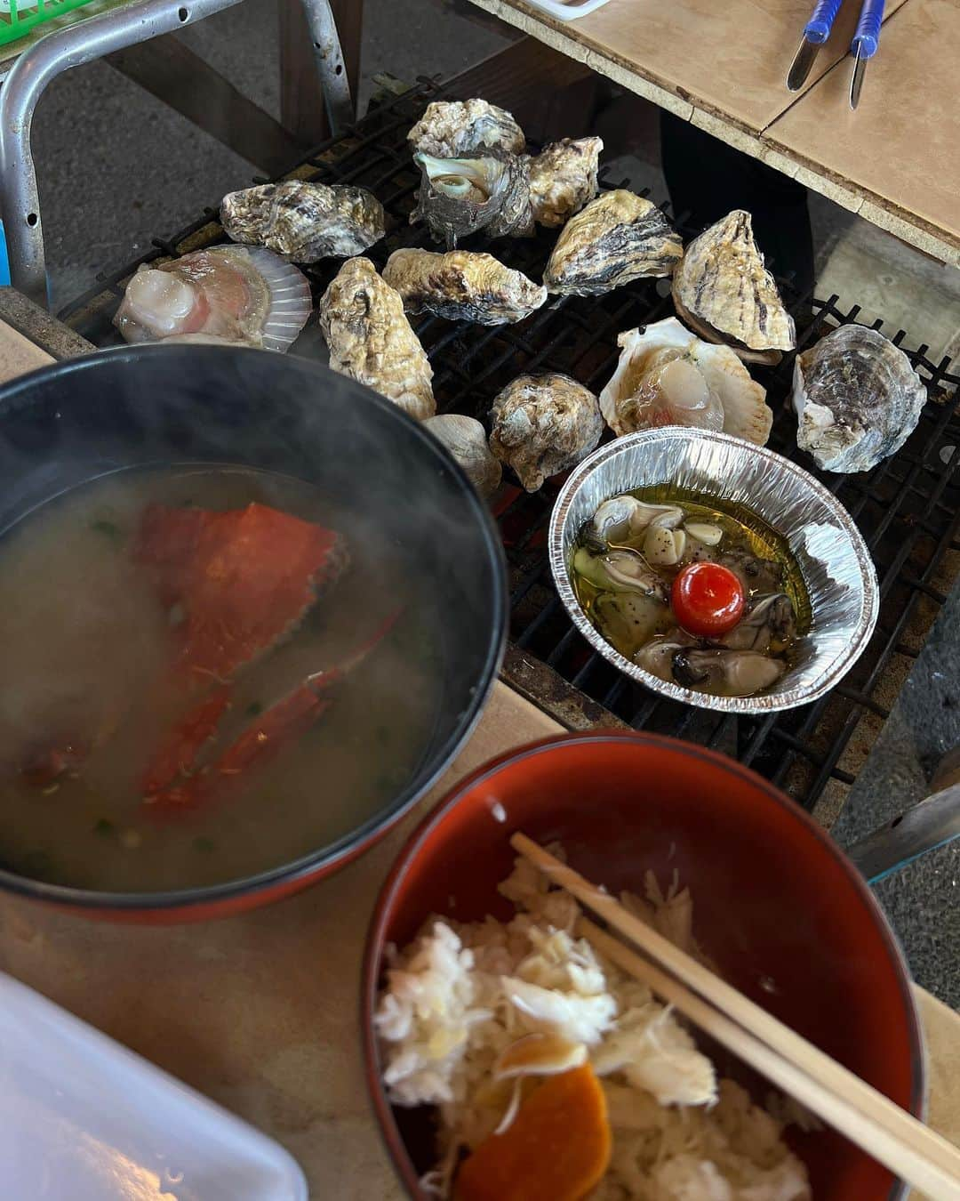 ちとせよしのさんのインスタグラム写真 - (ちとせよしのInstagram)「海中鳥居でばんざーい⛩  お正月は数年ぶりに地元佐賀県で過ごせました😭✨ おじいちゃんおばあちゃん達も喜んでくれて幸せ♡  初詣は大好きな祐徳稲荷神社へ🦊 おみくじは小吉でした！最近大吉見てないなあ…( ´ . ¸ . )  #佐賀県 #佐賀観光 #祐徳稲荷神社 #海中鳥居 #saga」1月4日 17時48分 - chitose_yoshino