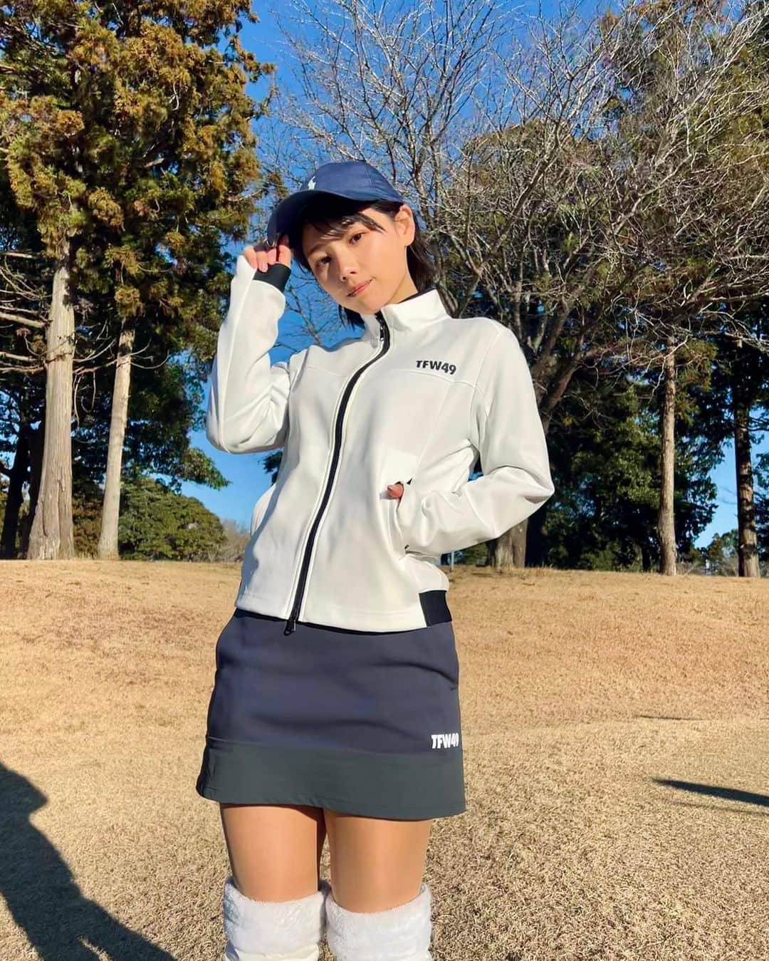 大川成美さんのインスタグラム写真 - (大川成美Instagram)「年始１日からゴルフいってきました。 ． ． #golf #golfstagram #千葉ゴルフ  #ゴルフ　#ゴルフ女子 #ゴルフウェア」1月4日 18時44分 - naru_coco