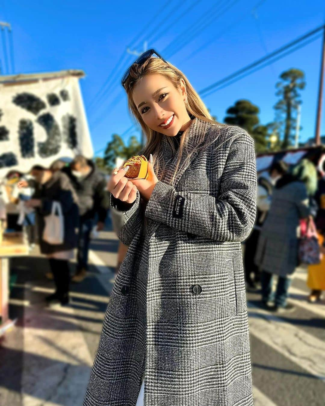 HARACHANさんのインスタグラム写真 - (HARACHANInstagram)「わあい😆💓おみくじ大吉だった💛💛 嬉しいなあ🙏❤️初めて佐野厄除け大師へ行ってきた⛩✨ 屋台もたくさんあってウキウキさんな1日🐷🍎韓国おでんも食べれた🍢 グラタン風たこ焼きも美味しかったな🐙 みんなは屋台なにがすき？🤍  #cyberjapan #cyberjapandancers #nuts #佐野厄除け大師」1月4日 19時52分 - cjd_harachan