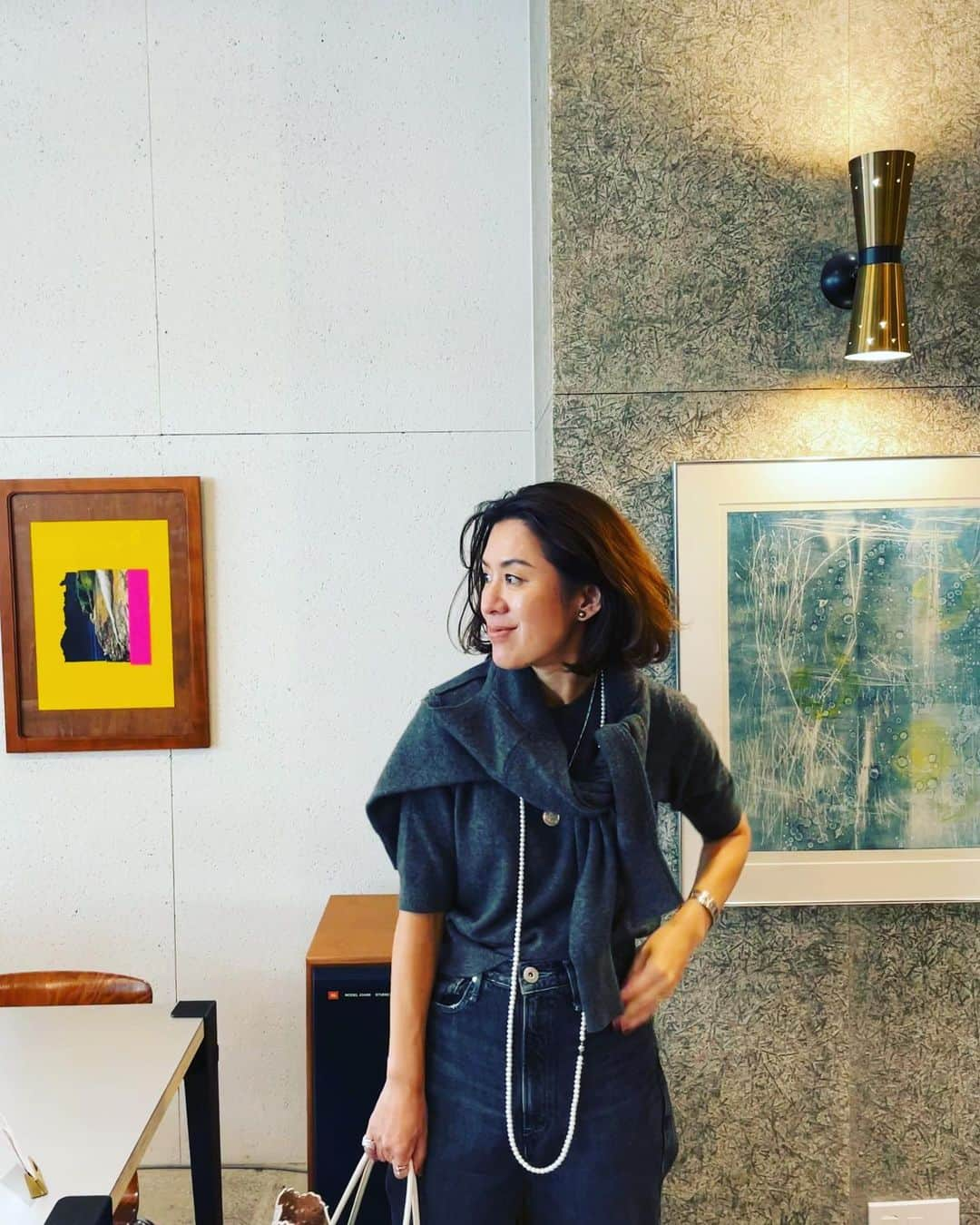 大草直子さんのインスタグラム写真 - (大草直子Instagram)「カシミヤ🧶、パール🦪、デニム👖。  これからも、いまも、これからも好き❤️❤️ #opaquedotclip  #gallardagalante #upperhights  #alaia #adawatntuareg  #今夜から @amarc_official  #radiostation  #始まります #ぜひ聴いてね〜」1月5日 8時39分 - naokookusa