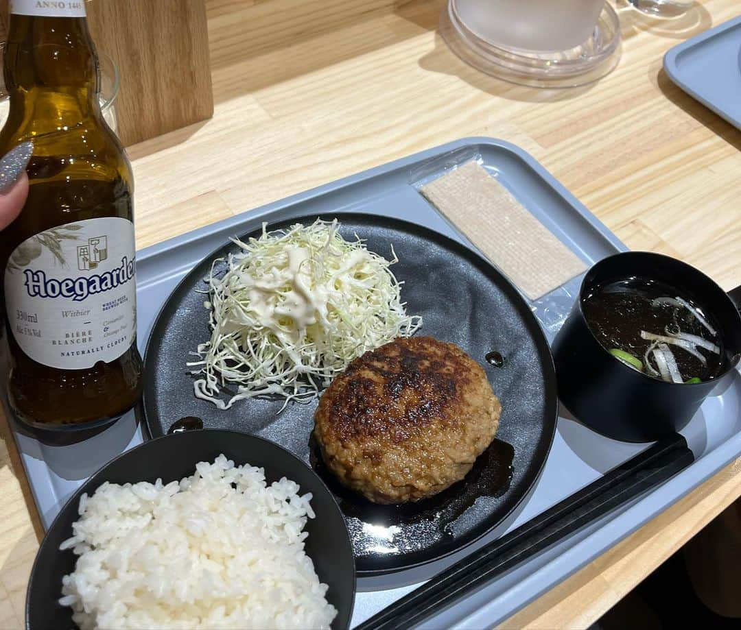 木村理恵さんのインスタグラム写真 - (木村理恵Instagram)「サ飯食堂🍚🍻  @_saunatiger_ がプロデュースした池袋にある、サ飯食堂に行ってきたよ🤤  ビールもチーズ入りハンバーグ定食美味しかった❣️  リーズナブルで美味しいので是非行ってみてね😋💕  #サ飯食堂#サウナタイガー#池袋グルメ  #サ飯#サウナ飯 #サウナ女子#サ活#サ活女子#サウナー  #サウナ#saunatiger#sauna#beer」1月5日 17時38分 - rierienari1229