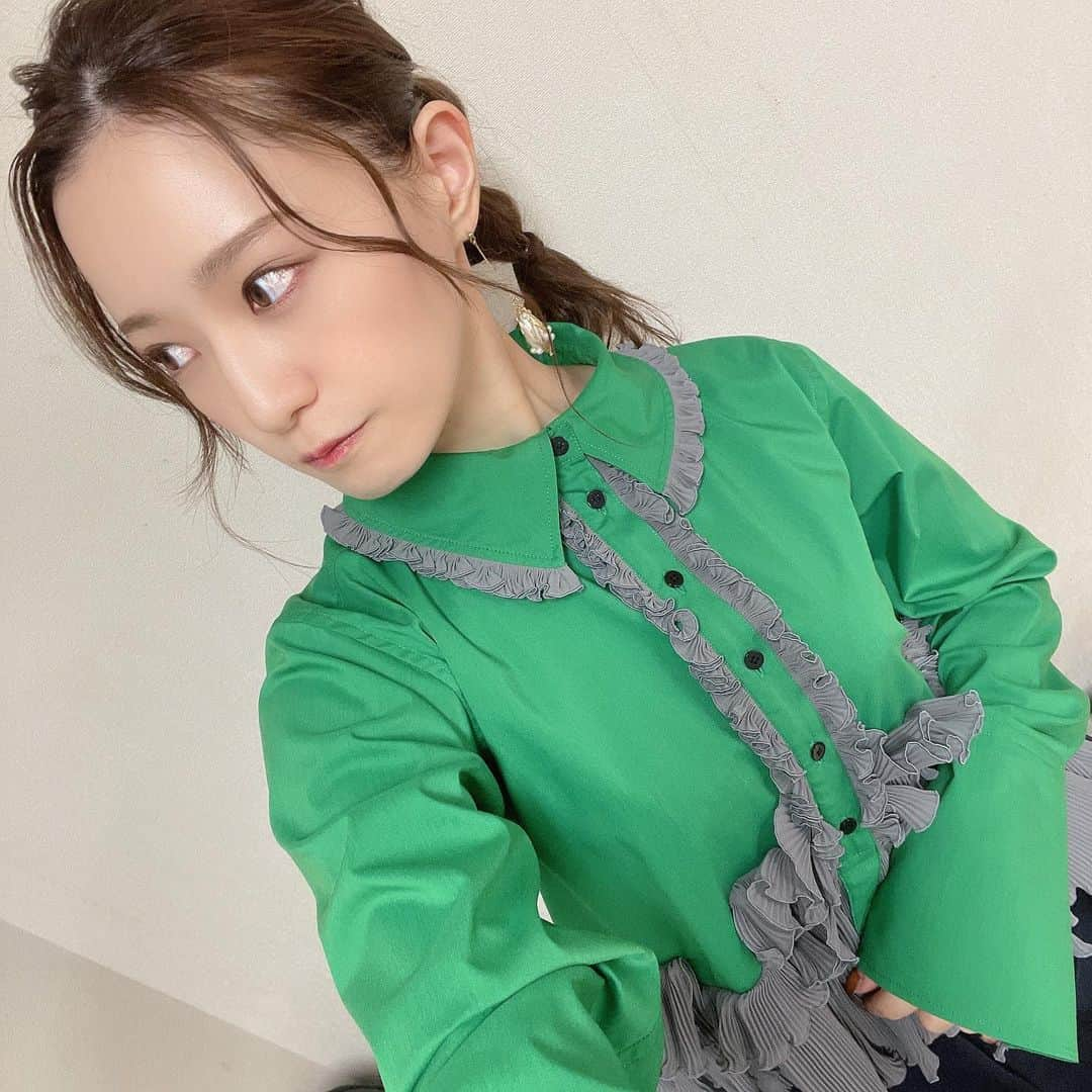 中田花奈さんのインスタグラム写真 - (中田花奈Instagram)「本日5日(木) 21：00～ エンタメ〜テレ「天空麻雀24」  #1：女流プロ予選A卓  魚谷侑未さん 岡田紗佳さん 二階堂瑠美さん と同卓させていただきました☺️  珍しい髪型してる👶 見てねー！！」1月5日 19時10分 - nakadakana_official