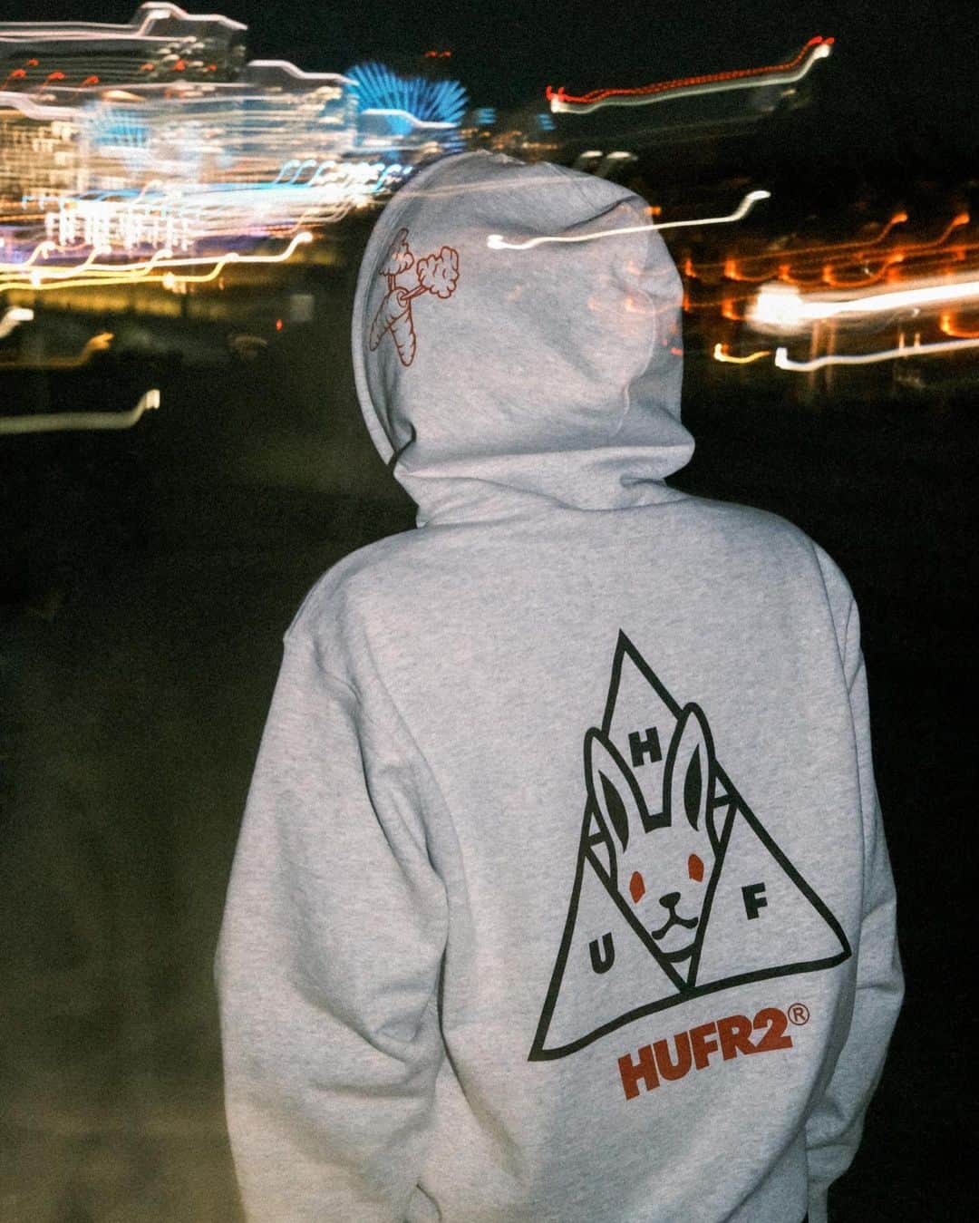#FR2さんのインスタグラム写真 - (#FR2Instagram)「HUFR2® will release “YEAR OF THE RABBIT”, a new collection with a focus on the rabbit icon as the year of 2023 is the year of the ‘rabbit’ as per the Chinese Zodiac.  This collection, featuring the combination of the signature triple triangle logo of HUF and the signature character of #FR2, will come with 3 items―pullover hoodie / tee / cap.  HUF × #FR2 collection will be on sale from Saturday, January 7th, 2023 onwards and store details are as below: #FR2 stores (Harajuku, Nagoya, Fukuoka, Osaka, and Okinawa) #FR2 Online Store – 9:00AM onwards  2023年の干支「卯」に因みウサギのアイコンにフォーカスし、HUFR2®として "YEAR OF THE RABBIT" をリリースします。 HUFの代表的なトリプルトライアングルと#FR2 のアイコニックなキャラクターを融合した本コレクションでは、プルオーバーフーディをはじめ、Tシャツ、キャップの3型を展開します。  HUF × #FR2 は、2023/1/7（土）より下記で発売致します。 #FR2直営店（原宿、名古屋、福岡、大阪、沖縄） FR2 ONLINE STORE AM9:00〜  #FR2#fxxkingrabbits #hufworldwide#huf」1月5日 20時04分 - fxxkingrabbits
