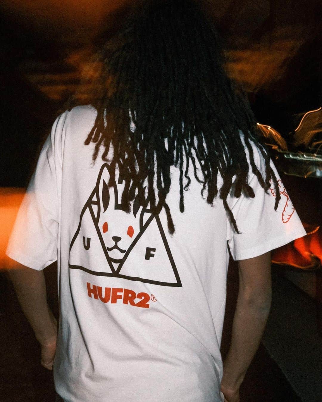 #FR2さんのインスタグラム写真 - (#FR2Instagram)「HUFR2® will release “YEAR OF THE RABBIT”, a new collection with a focus on the rabbit icon as the year of 2023 is the year of the ‘rabbit’ as per the Chinese Zodiac.  This collection, featuring the combination of the signature triple triangle logo of HUF and the signature character of #FR2, will come with 3 items―pullover hoodie / tee / cap.  HUF × #FR2 collection will be on sale from Saturday, January 7th, 2023 onwards and store details are as below: #FR2 stores (Harajuku, Nagoya, Fukuoka, Osaka, and Okinawa) #FR2 Online Store – 9:00AM onwards  2023年の干支「卯」に因みウサギのアイコンにフォーカスし、HUFR2®として "YEAR OF THE RABBIT" をリリースします。 HUFの代表的なトリプルトライアングルと#FR2 のアイコニックなキャラクターを融合した本コレクションでは、プルオーバーフーディをはじめ、Tシャツ、キャップの3型を展開します。  HUF × #FR2 は、2023/1/7（土）より下記で発売致します。 #FR2直営店（原宿、名古屋、福岡、大阪、沖縄） FR2 ONLINE STORE AM9:00〜  #FR2#fxxkingrabbits #hufworldwide#huf」1月5日 20時04分 - fxxkingrabbits