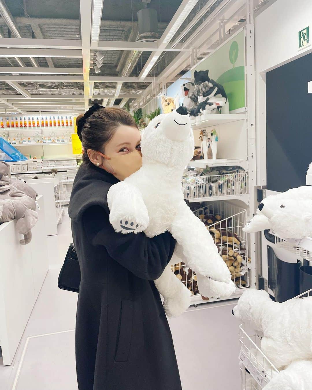 ダレノガレ明美さんのインスタグラム写真 - (ダレノガレ明美Instagram)「仕事終わりにIKEAに行ったよ〜 しろくまさん可愛かった〜🐻‍❄️」1月6日 19時29分 - darenogare.akemi