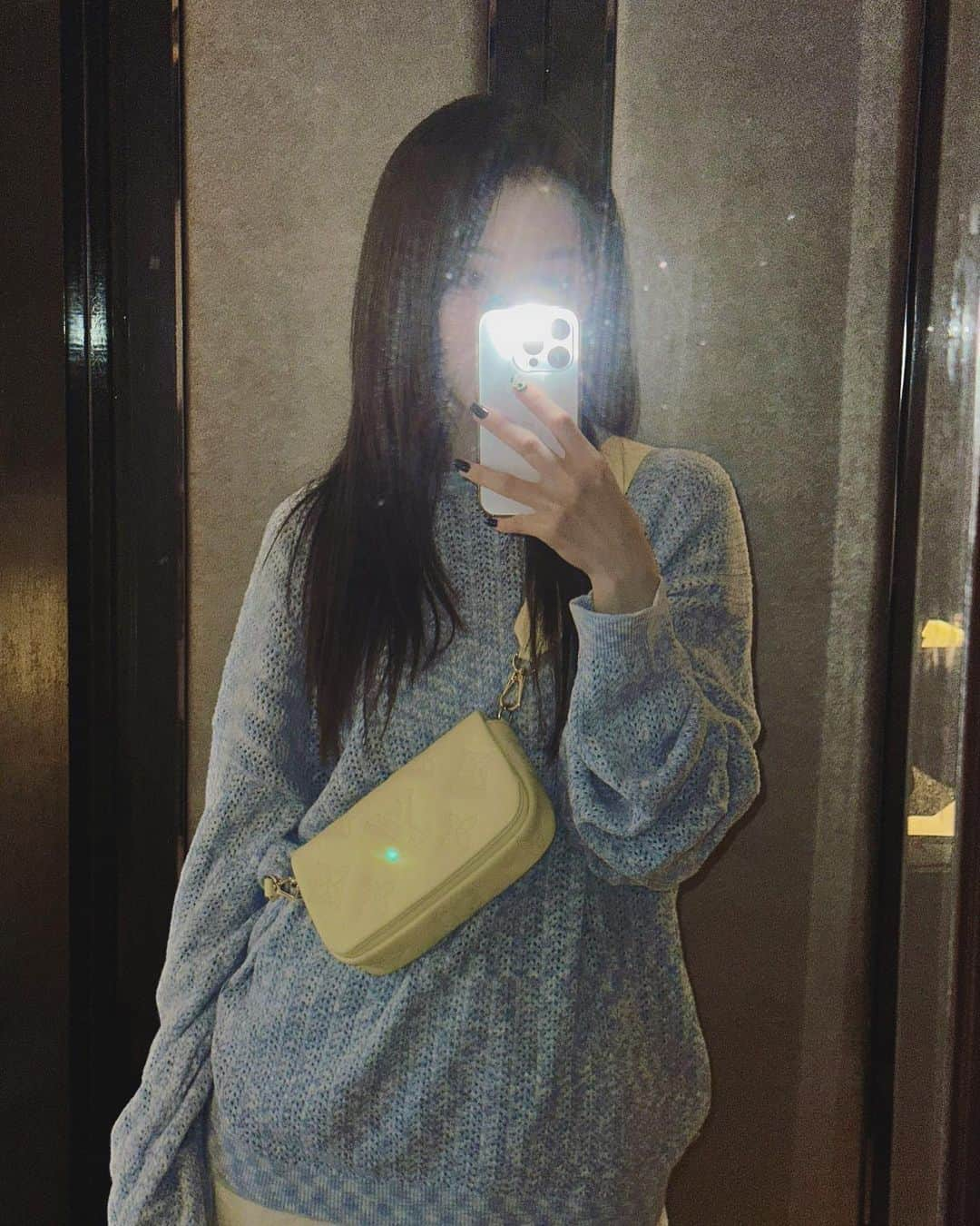 宮脇咲良さんのインスタグラム写真 - (宮脇咲良Instagram)「🍋  #louisvuitton」1月6日 23時48分 - 39saku_chan