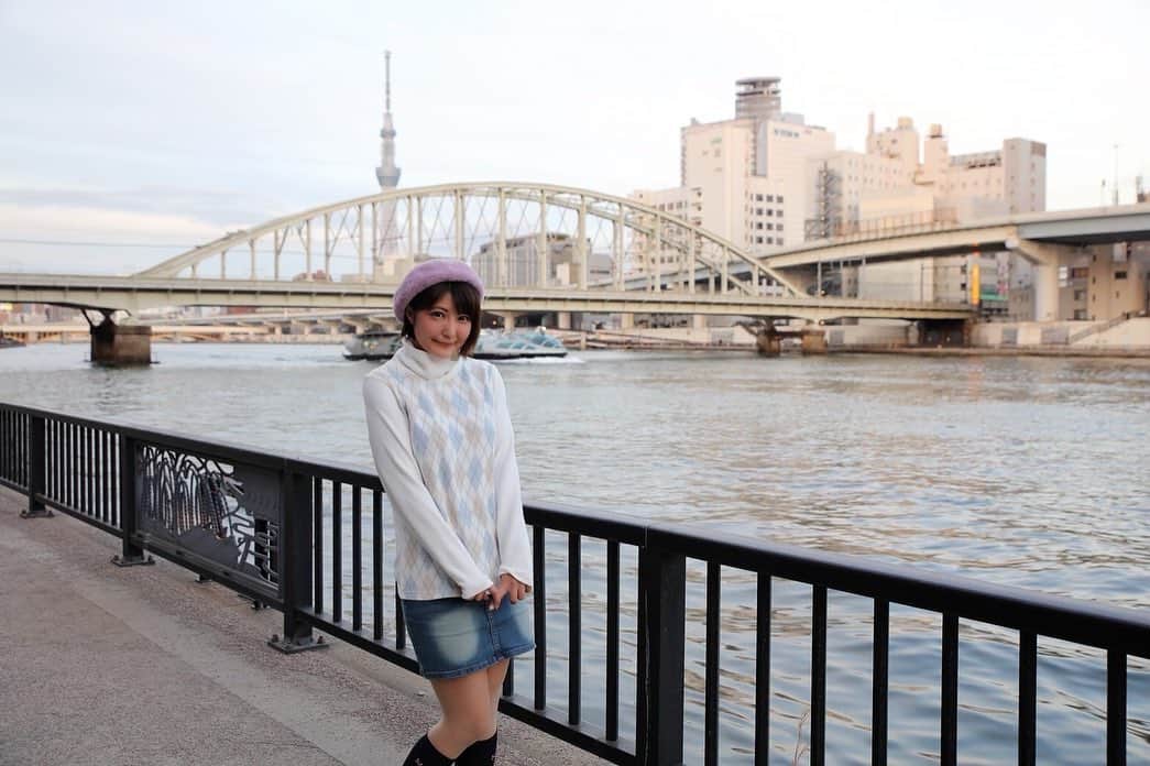 今村知可さんのインスタグラム写真 - (今村知可Instagram)「浅草橋テラス　夕暮れ撮影  #浅草橋テラス #夕暮れ #撮影会モデル #被写体になります #被写体モデル #レースクイーン #グラビア #ポートレートモデル #japanesegirl #asianmodel #insta #instagood #followforfollowback #フォロワー募集中」1月7日 15時09分 - chikalanguage