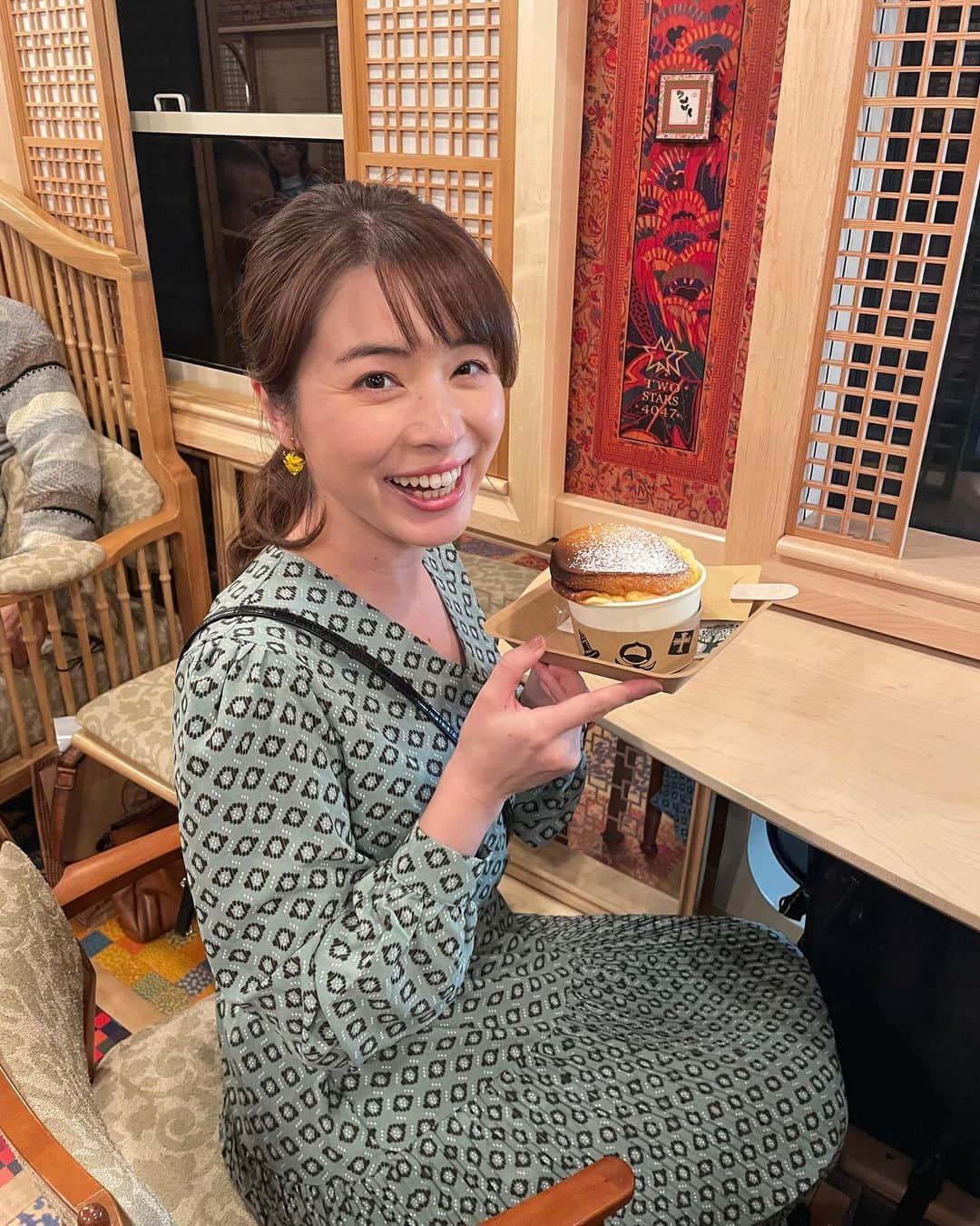 TBSアナウンサー公式さんのインスタグラム写真 - (TBSアナウンサー公式Instagram)「こんにちは、皆川玲奈です！ ． 去年ロケしてきたものが、1月8日午後3時半から TBSチャンネル２で放送になります👏 ． なんとなんと、九州の観光列車ふたつ星と西九州新幹線かもめに乗って 長崎県と佐賀県を旅してきました！ 有明海と大村湾の静かで穏やかな海を見ながら、 のんびりと列車に揺られて気持ちが浄化され… ． 長崎では日本に初めて伝わってきたものを、私も体験！ 今の私たちの生活に根付いているもののルーツに触れることができました！ ． プライベートでも佐賀の嬉野から長崎まで 車で旅したことがあるので、今回の鉄道旅はまた違った感動がありました。 ． ぜひぜひ観て、旅気分を味わっていただきたいです！ ． TBS女子アナ 鉄道の旅「皆川玲奈・ふたつ星4047で巡るゆるりふれあい旅」 1月8日　午後3時からです！ ． 皆川 ． #tbs #アナグラム  #皆川玲奈 #アナウンサー #鉄道旅 #ふたつ星 #西九州新幹線 #長崎県 #佐賀県 #列車 #旅 #鉄道の旅」1月7日 17時20分 - tbs_annogram