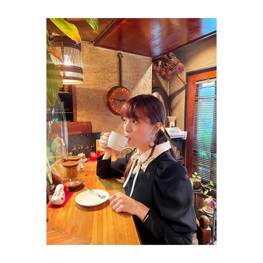 三谷紬さんのインスタグラム写真 - (三谷紬Instagram)「* ねおとカフェ始めしてきました❤︎ ジム行って、そのまま蕎麦食べて、 カフェにも行って❤︎ デートな1日でした🥺❤️❤️ ねおが選挙にも協力してくれて、 つぇるっこのみんなにも助けられて😭 ありがとうございます‼︎ 2枚目は『みんな投票したよね！？』の顔です。 後２日、最後まであがきます‼︎ よろしくお願い致します😭 photo by ねお📷 * #ねお#親友#可愛い#お友達#いつもありがとう#カフェ#純喫茶#新日ちゃんぴおん#テレビ朝日#アナウンサー#三谷紬」1月7日 21時05分 - mitani_tsumugi