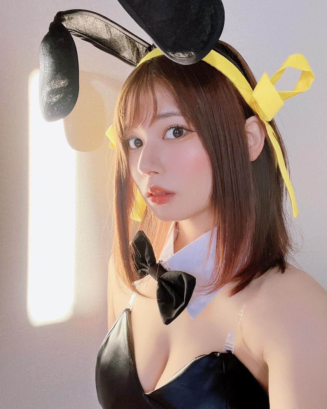 鹿目凛さんのインスタグラム写真 - (鹿目凛Instagram)「お家で綺麗な西陽が射した  #でんぱ組inc #アイドル #ぺろりん #鹿目凛 #コスプレ #宅コス #涼宮ハルヒ #涼宮ハルヒの憂鬱 #バニーガール #卯年」1月7日 23時01分 - kaname_rin