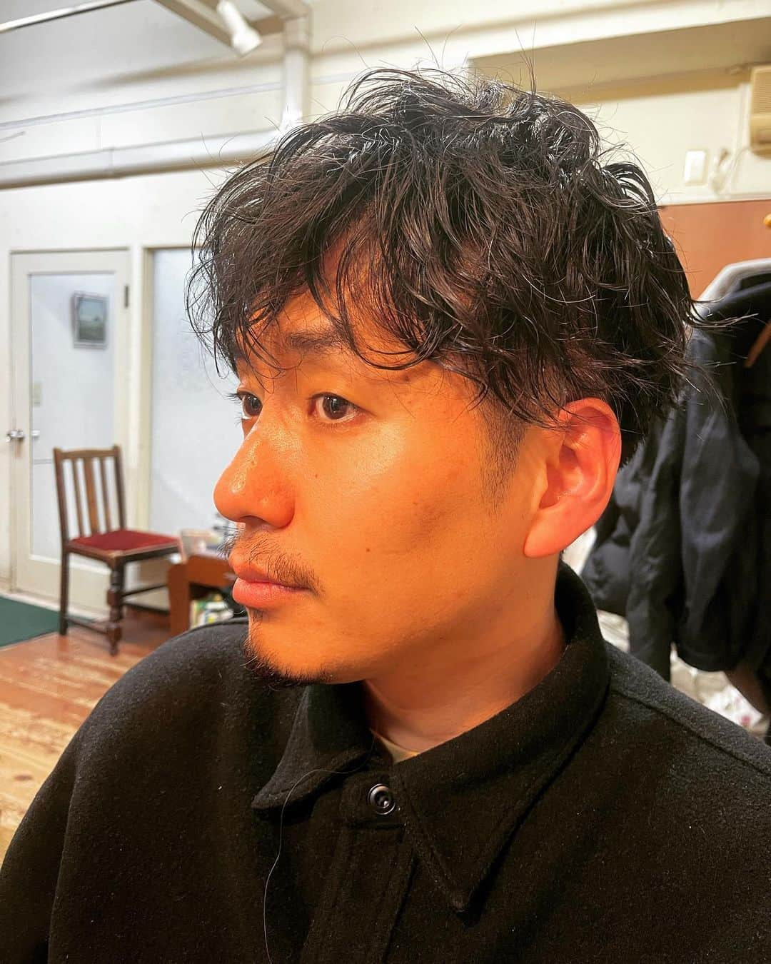 杉本知香さんのインスタグラム写真 - (杉本知香Instagram)「つつみくん、 YouTube宮迫です！のダイエット企画で 3か月でなんと−18.5kg‼️ イケメンになったので ツイストスパイラルパーマかけたら さらにイケメンになった💦 イケメンな表情腹立つ🤣😂 衝撃ビフォアフターの映像、是非観て下さい😂🤣  #中目黒美容室 #つつみひろき #宮迫です #ダイエット企画 #イケメン」1月9日 10時49分 - sugimotoc