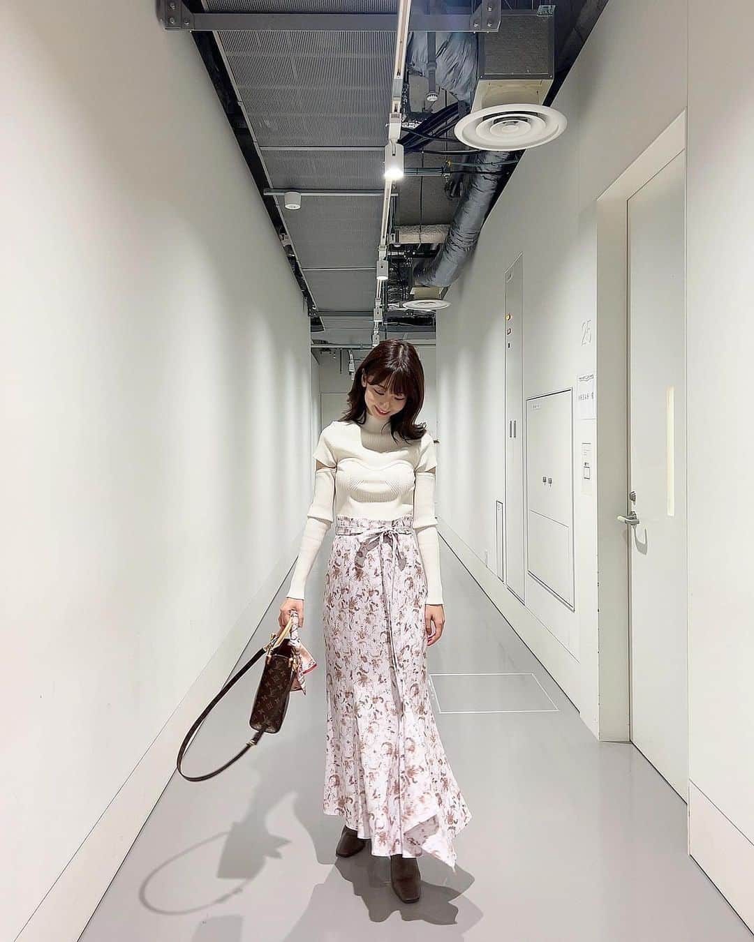 柏木由紀さんのインスタグラム写真 - (柏木由紀Instagram)「𓂃𓈒𓏸  私服🌷  こんなラブリーな服を着たい日も たまーにあるのです☺︎  #ゆきりんコーデ」1月9日 14時32分 - yukikashiwagi_official