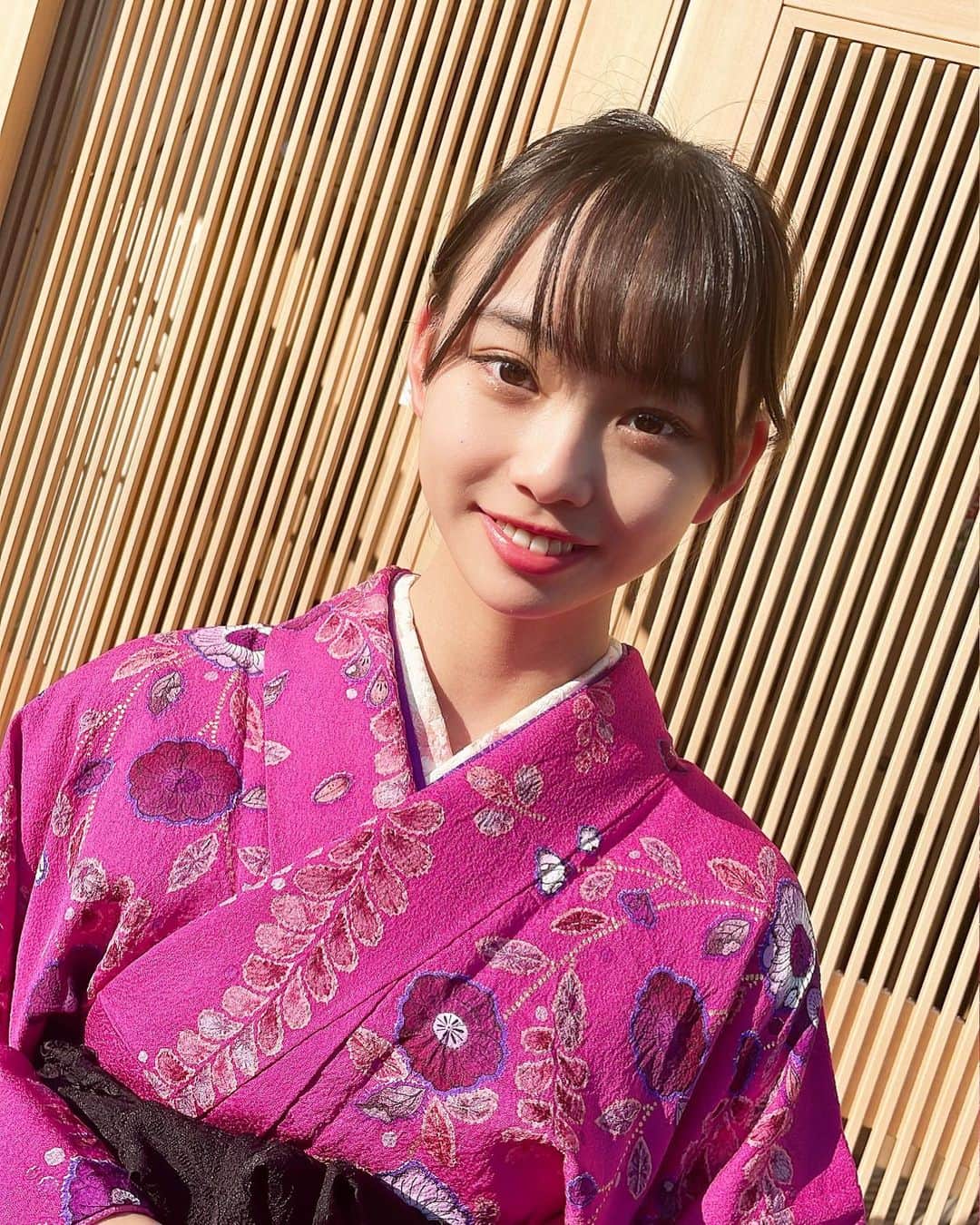 松本麗世さんのインスタグラム写真 - (松本麗世Instagram)「今日は、成人の日！ 成人おめでとうございます㊗️ 私は、もうちょっと先 ...
