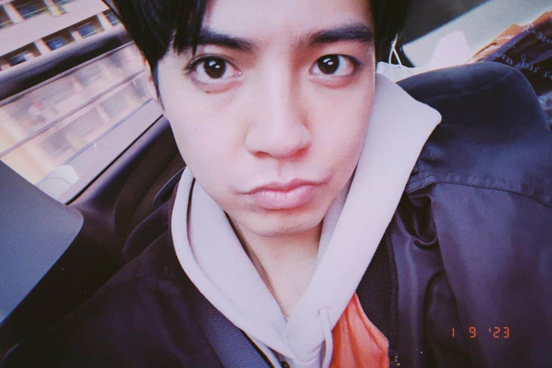 片寄涼太さんのインスタグラム写真 - (片寄涼太Instagram)「初仕事！ 1 9 '23」1月9日 18時45分 - ryota_katayose__official