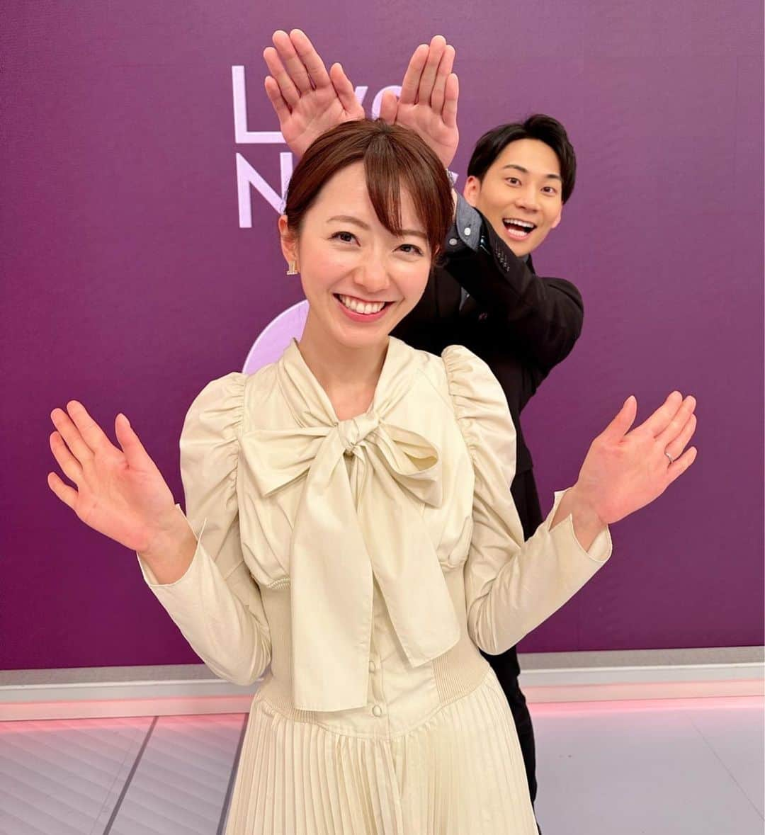 フジテレビ「THE NEWS α」さんのインスタグラム写真 - (フジテレビ「THE NEWS α」Instagram)「. 成人の日の今日。 新成人の皆さん、 おめでとうございます✨✨  そして、今年もどうぞ宜しくお願い致します。 1月から月・火曜日は 今湊キャスターとお伝えします😊 耳を生やしてくれました🐰  きょうのコメンテーター #石倉秀明 さん @hide_ishikura  #長内厚 さん @wbs_osanai  #山田悠史 さん @yujiy0402   #livenewsα #ライブニュースα #フジテレビ #fujitv #ニュース #内田嶺衣奈 #小澤陽子 #今湊敬樹 #上中勇樹 #海老原優香 #松﨑涼佳」1月9日 23時40分 - news_alpha