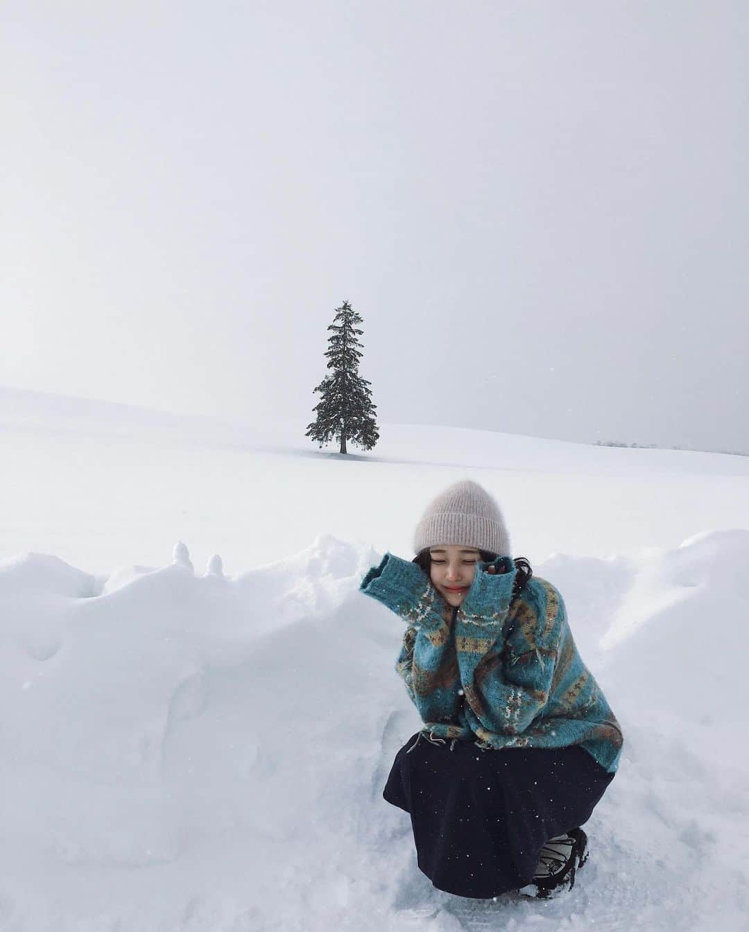 ソン・ファミンさんのインスタグラム写真 - (ソン・ファミンInstagram)「필름 업데이트 됐습니다☃️ 맨 끝장에 전후 비교 사진도 있으니 참고해주세요💌」1月10日 18時36分 - hwa.min