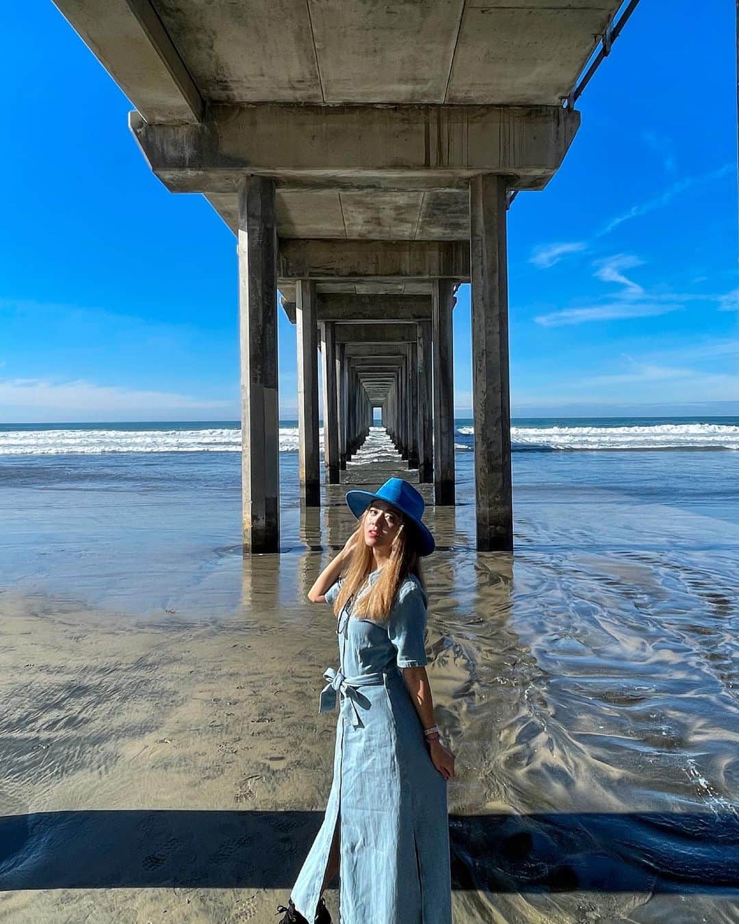 myumyuさんのインスタグラム写真 - (myumyuInstagram)「📍Ellen Browning Scripps Memorial Pier ,CA  #UCSD の近くのビーチ  #カリフォルニア#桟橋#California#beach#pier#アメリカ#アメリカ旅行#サンディエゴ#SanDiego#usa」1月10日 20時07分 - myumyu_travel_bikini