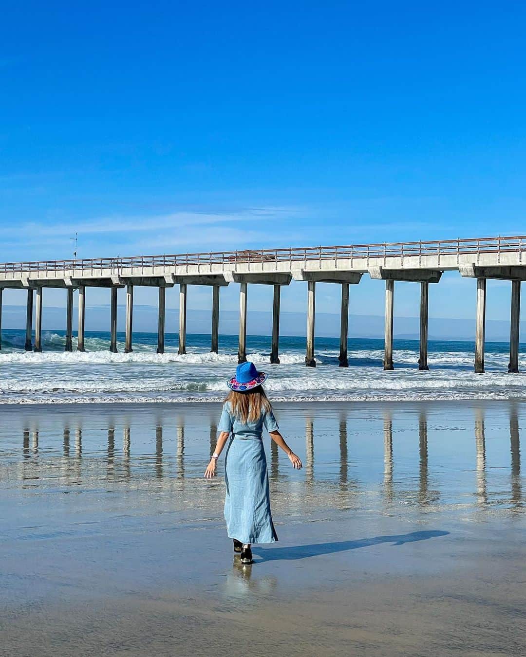 myumyuさんのインスタグラム写真 - (myumyuInstagram)「📍Ellen Browning Scripps Memorial Pier ,CA  #UCSD の近くのビーチ  #カリフォルニア#桟橋#California#beach#pier#アメリカ#アメリカ旅行#サンディエゴ#SanDiego#usa」1月10日 20時07分 - myumyu_travel_bikini