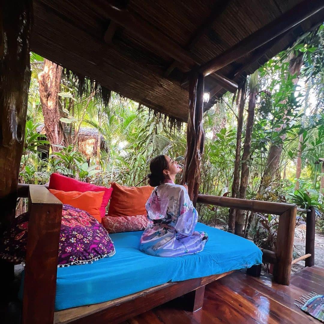 荒木さやかさんのインスタグラム写真 - (荒木さやかInstagram)「" 🌴 " OHAYO🌞 La vida en la jungla. Gracias a Dios por la Tierra🙏🏾 Lo mejor de Costa Rica‼︎ " 地球に感謝🫶🏽 #junglelife #CostaRica #コスタリカ」1月10日 22時53分 - araki_sayaka