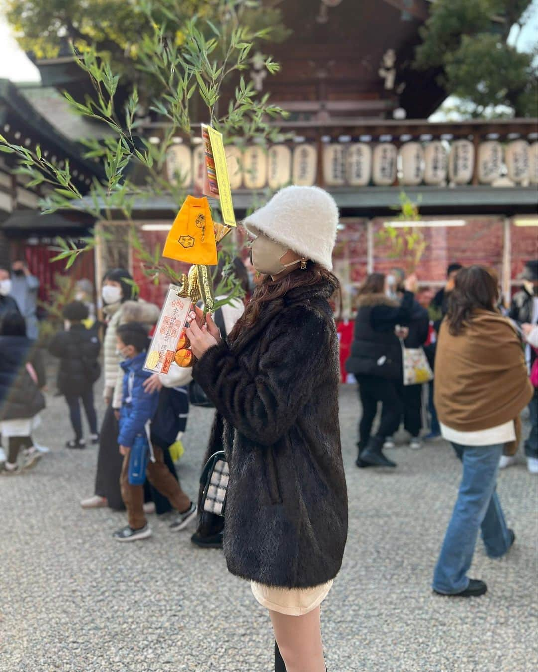 川猿てるみさんのインスタグラム写真 - (川猿てるみInstagram)「. 十日戎❤︎ 今宮神社に参拝しにいってきた🫶🏻  今年も沢山頑張ります🥺❤️‍🔥  #十日戎 #十日恵比寿 #今宮神社」1月11日 11時32分 - terumin1113