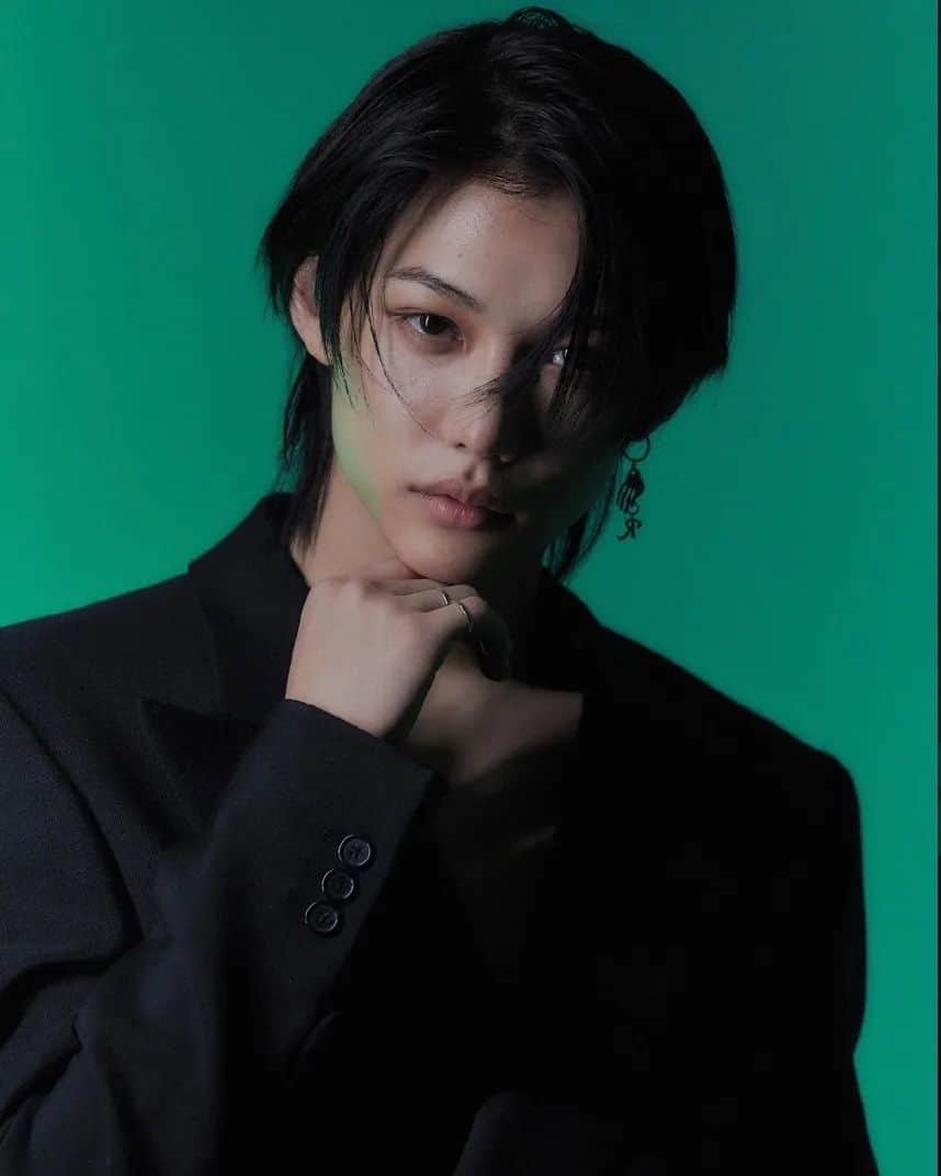 Stray Kidsさんのインスタグラム写真 - (Stray KidsInstagram)「#코스모폴리탄 B컷 💙」1月11日 12時30分 - realstraykids