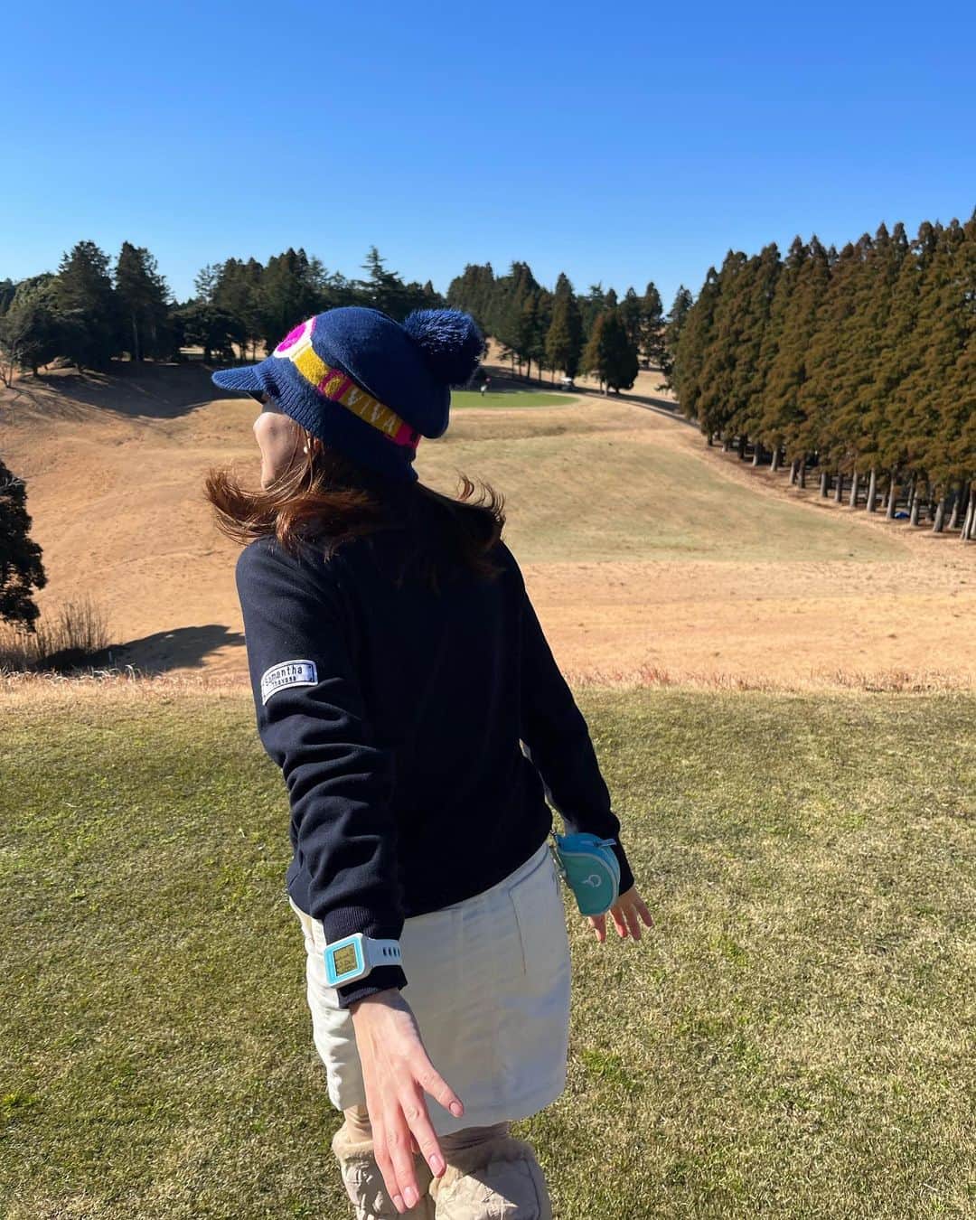 後藤楽々さんのインスタグラム写真 - (後藤楽々Instagram)「そういえば、  この間、打ち初めしてきました🏌️‍♀️  風が強すぎました。笑  もっと上手くなる一年になりますように⛳️🏌️‍♀️  #ゴルフ女子 #ゴルフ #golf  #ゴルフスイング #golfswing」1月12日 12時21分 - hahahalalala0723