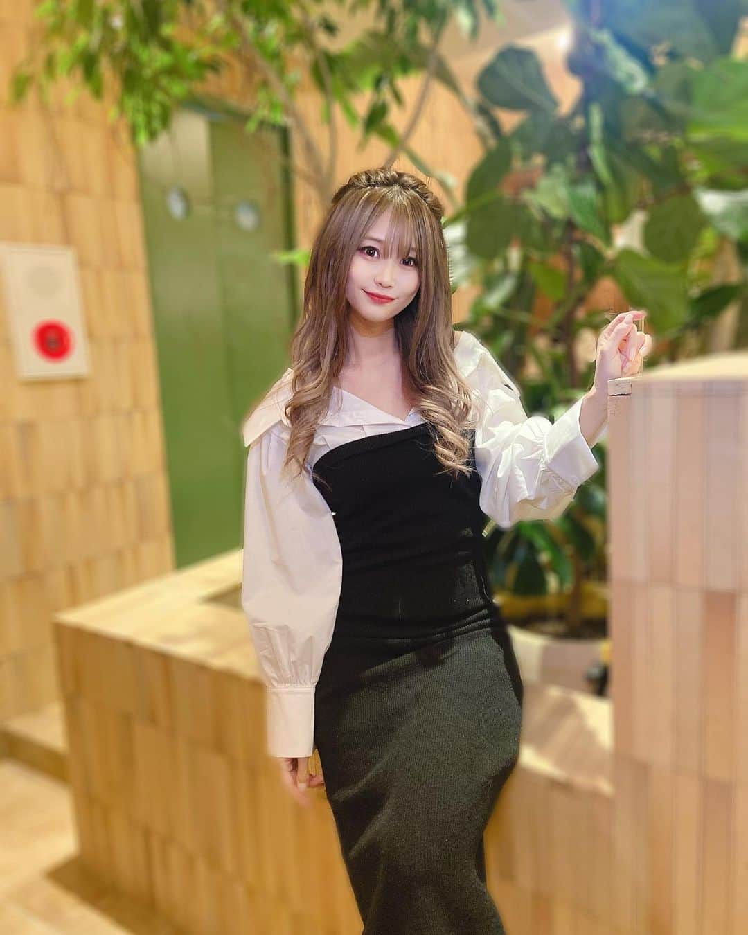 阿久津真央さんのインスタグラム写真 - (阿久津真央Instagram)「こないだオープンしたばっかりの @bouche_stickbrioche に 行ってきたー☺️🌸 めっちゃ美味しかったぁぁあ🤤💓  持ち帰りもできるから 差し入れにも良さそう🤤🤍💭」1月12日 13時38分 - akutsumao