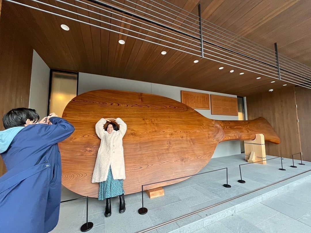 羽田美智子さんのインスタグラム写真 - (羽田美智子Instagram)「大きなしゃもじ‼️  米の気持ちになってみました🍚  お米に見えます？」1月12日 17時05分 - michikohada