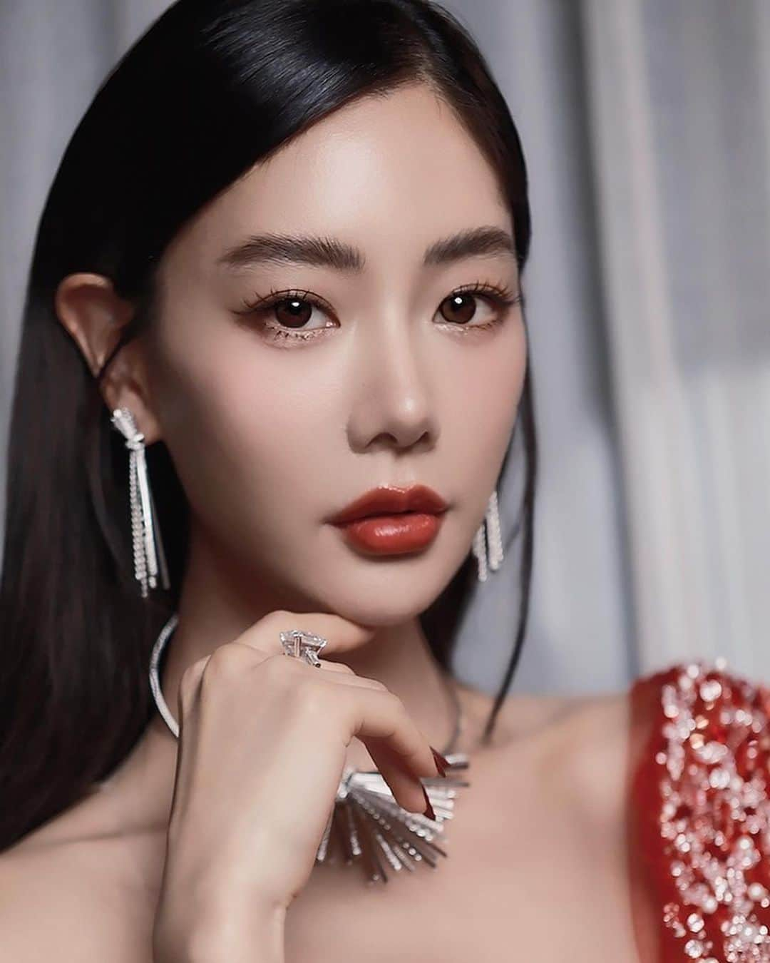 クララさんのインスタグラム写真 - (クララInstagram)「David Yurman Jewerly  #actressclara #클라라 #goldenglobes #DavidYurman #luxuryjewelry #reddress」1月13日 10時12分 - actressclara