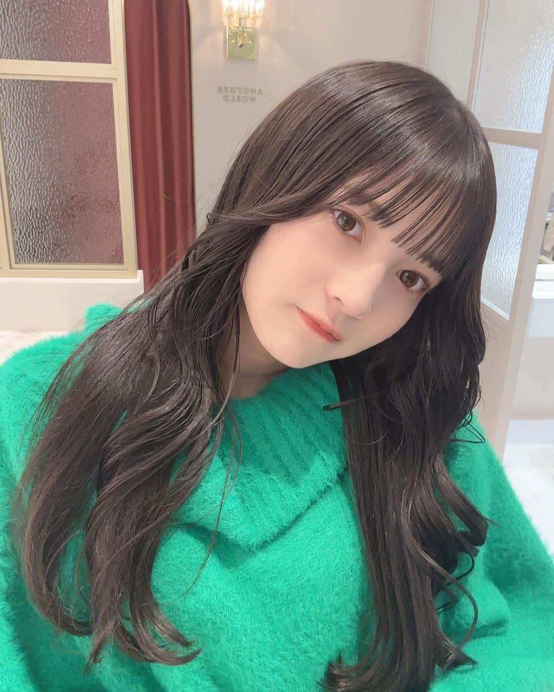 黒嵜菜々子さんのインスタグラム写真 - (黒嵜菜々子Instagram)「かわいいこの🟢ニット♡」1月13日 22時39分 - kurosaki0516