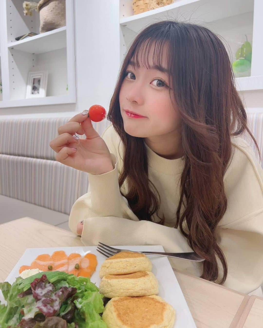 上ノ堀結愛さんのインスタグラム写真 - (上ノ堀結愛Instagram)「いっぱい食べる女の子は嫌いですか？🍅」1月14日 18時53分 - yua.0201