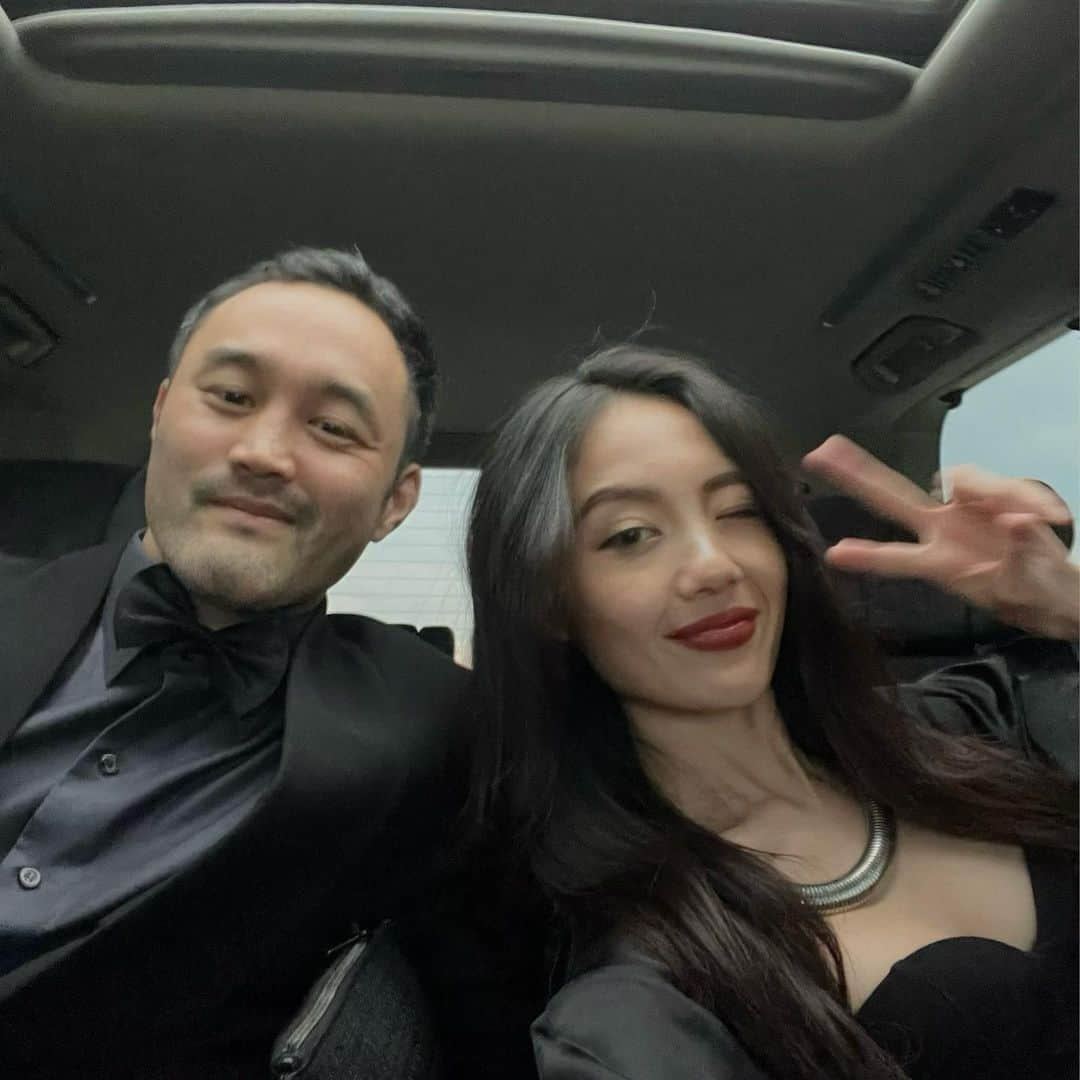 佐藤マクニッシュ怜子さんのインスタグラム写真 - (佐藤マクニッシュ怜子Instagram)「Gala night with my man ✨ Fashion to me is a way of expression.  I can’t wait to explore and inspire more people with @amaterasjapan .. bigger year for us 2023✨  この２日間はファッションイベントに @shunnnn62 と行ってきました✨ 最近2人で一緒にご招待頂く事が多くて嬉しい🍾  ファッションは私にとって表現の１つ。自分のアイデンティティやその日のムードを表現できる不思議な力があると思うの。AMATERASっていう世界観でこれからもいろんな事していきたいなってさらにインスパイアされた1日でした✨」1月14日 20時25分 - reikoofficial