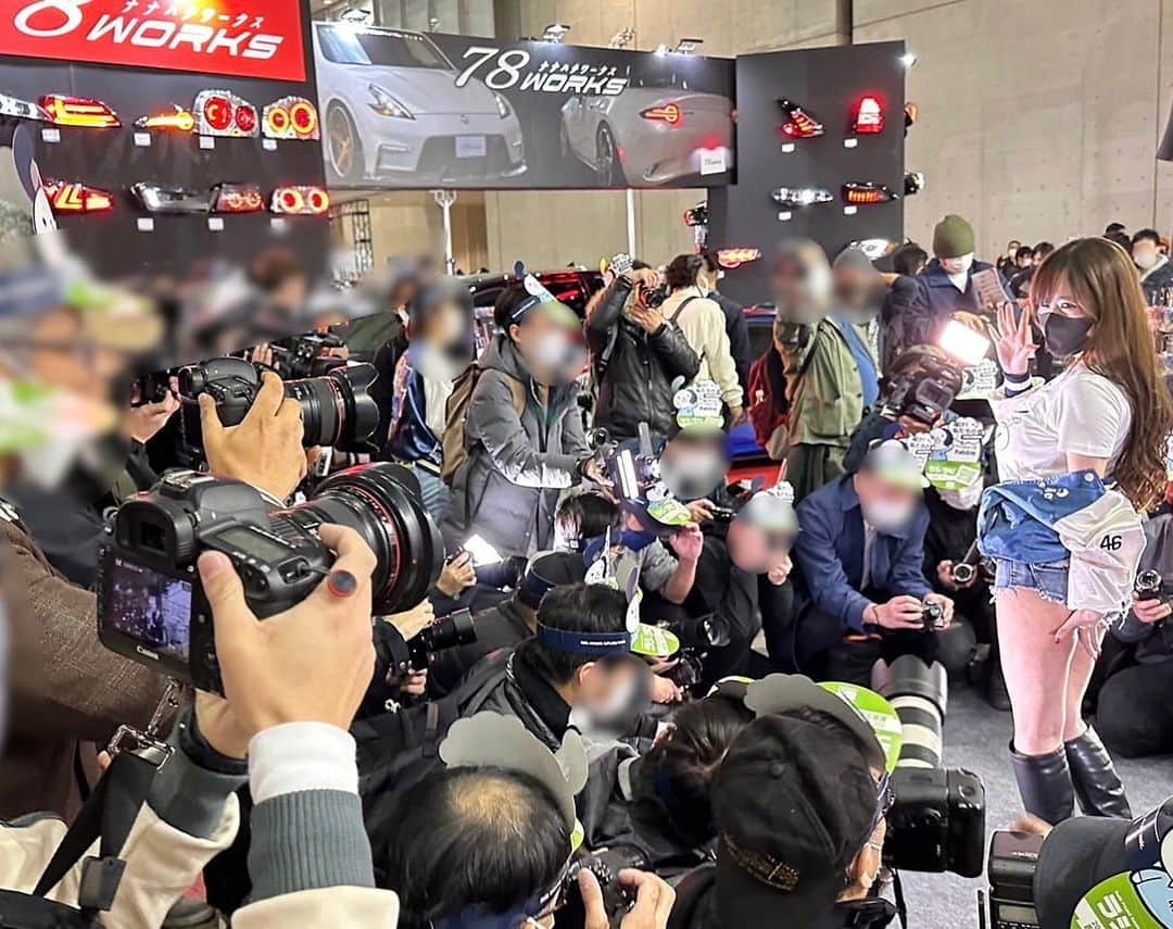 小町ねねさんのインスタグラム写真 - (小町ねねInstagram)「露出少ない服装だったのに、沢山の方と交流できて嬉しかったです☺️ いっぱい撮っていただき、ありがとうございます。  #東京オートサロン #z1 #motorcustom #japancar #event #コンパニオン  #レースクイーン #オートサロン #supercarclub #bmwz1」1月15日 6時24分 - comacomachi3
