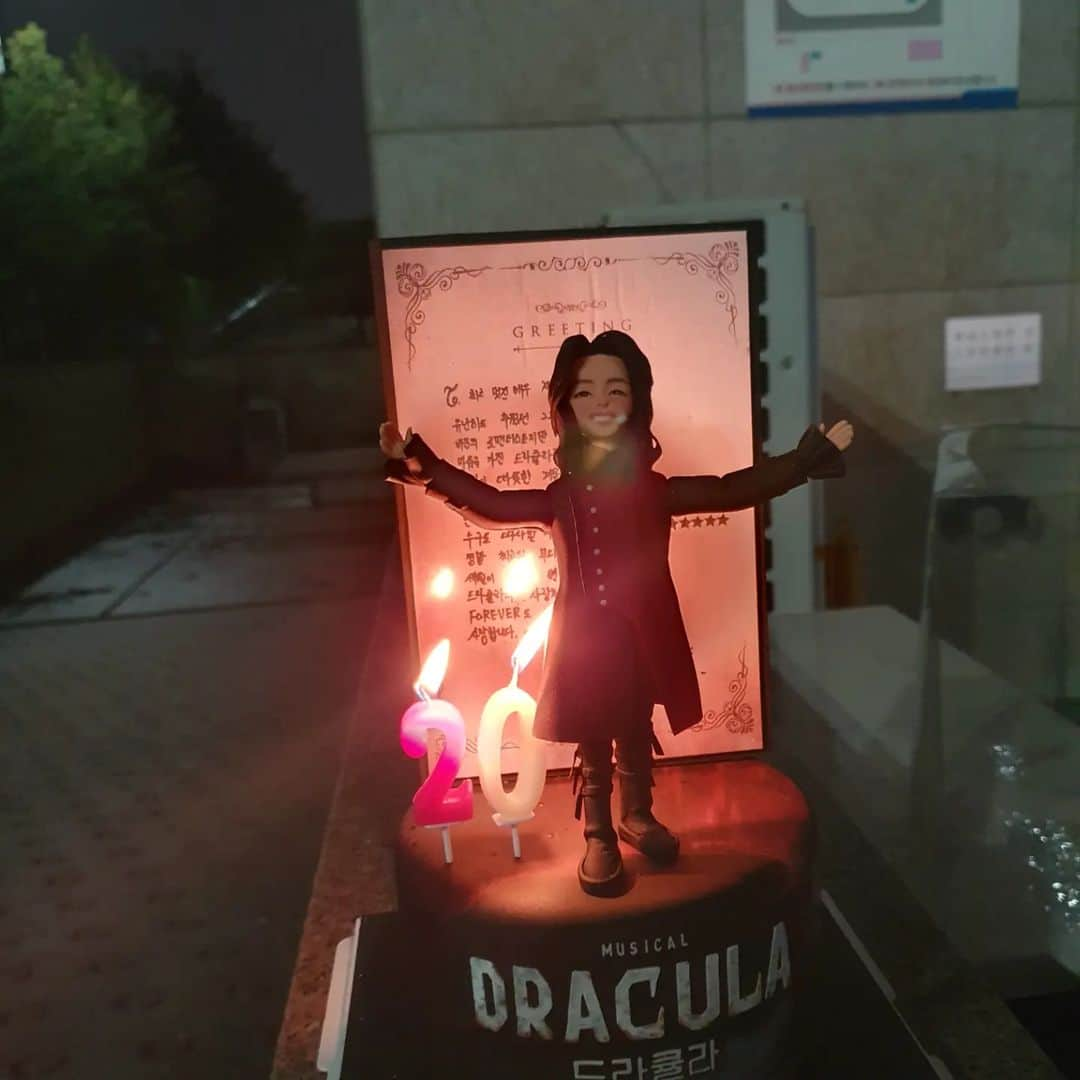 アン・ジェウクさんのインスタグラム写真 - (アン・ジェウクInstagram)「#뮤지컬#드라큘라#musical#dracula#막공  #관람해주신#모든#관객#여러분#감사합니다💕  #사랑해요#포에버#forever #my#fans 😘😘😘」1月15日 12時35分 - steelajw6796