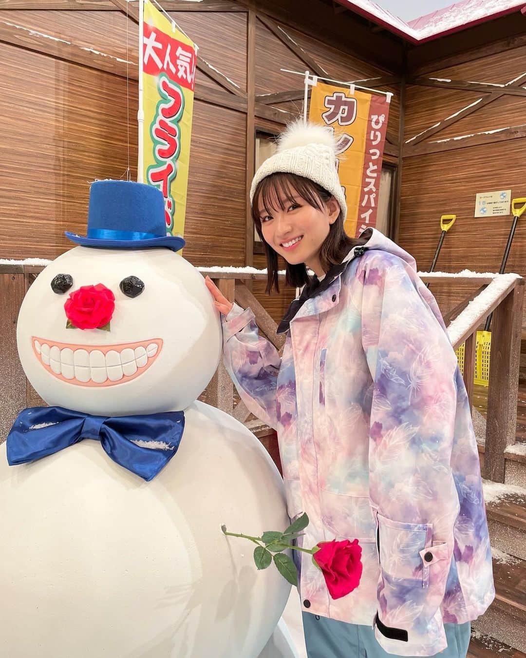 岡崎紗絵さんのインスタグラム写真 - (岡崎紗絵Instagram)「新しいカギありがとうございました🔑  スキー場でバチェ男さんに遭遇🦷 雪、舞ってました。 素敵なライブでした。笑  #新しいカギ #バチェ男」1月15日 18時51分 - sae_okazaki
