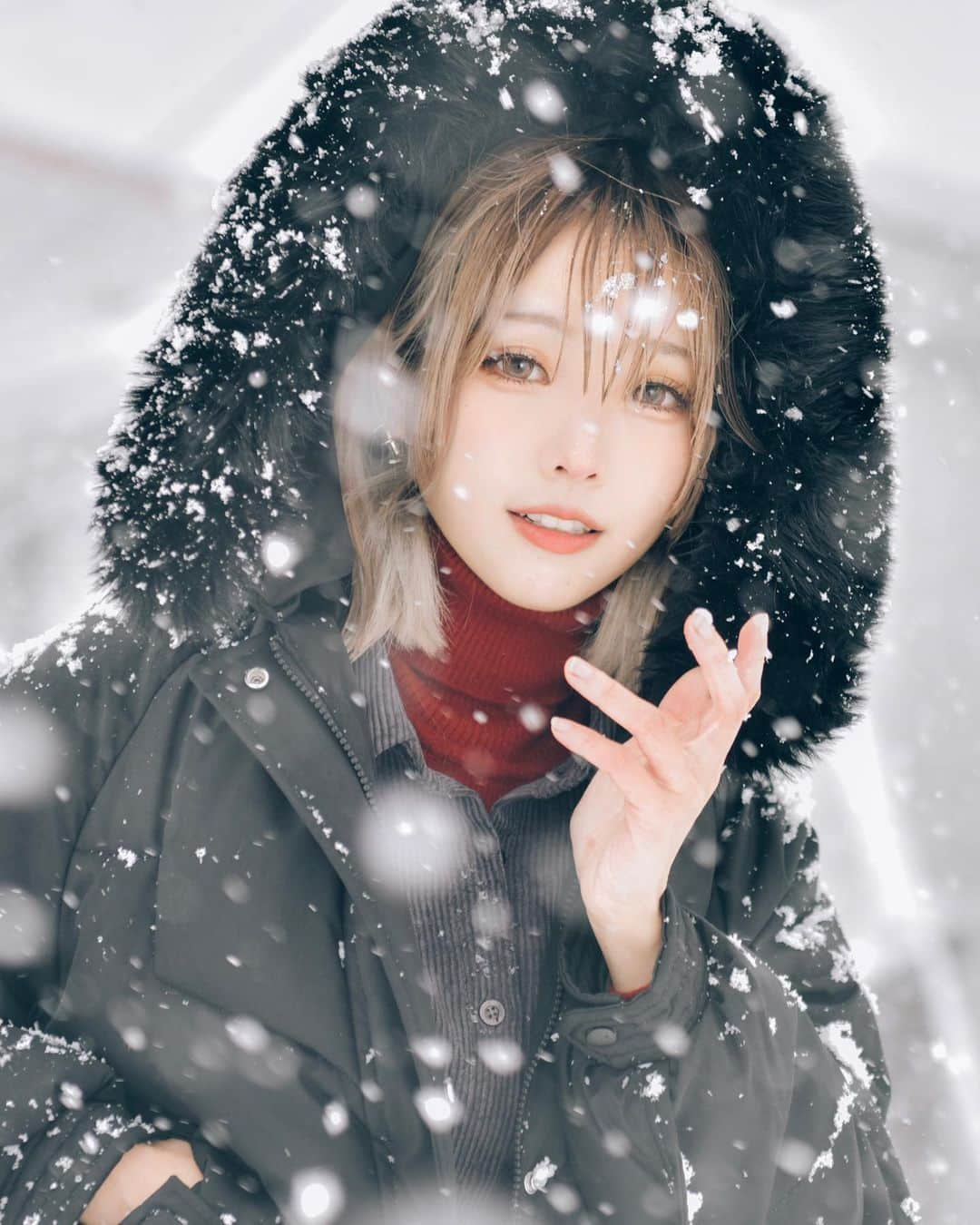 Elyさんのインスタグラム写真 - (ElyInstagram)「𝕊𝕟𝕠𝕨 雪 ❄️   Photo by @dzzdm」1月15日 18時56分 - eeelyeee