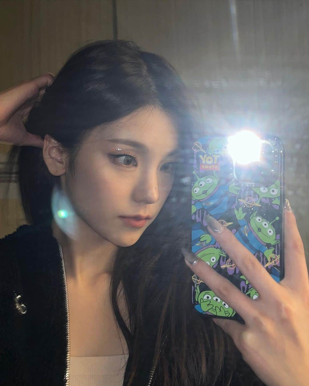 ITZYさんのインスタグラム写真 - (ITZYInstagram)「Thank you Manila Mahal Kita🖤」1月15日 23時04分 - itzy.all.in.us