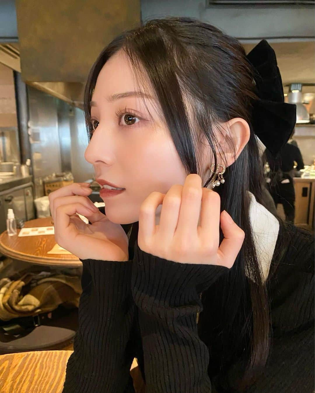 吉井美優さんのインスタグラム写真 - (吉井美優Instagram)「🐈‍⬛  先日まつげのメンテナンス 有難う御座いました 👀💖」1月16日 20時12分 - miyu_yoshii32