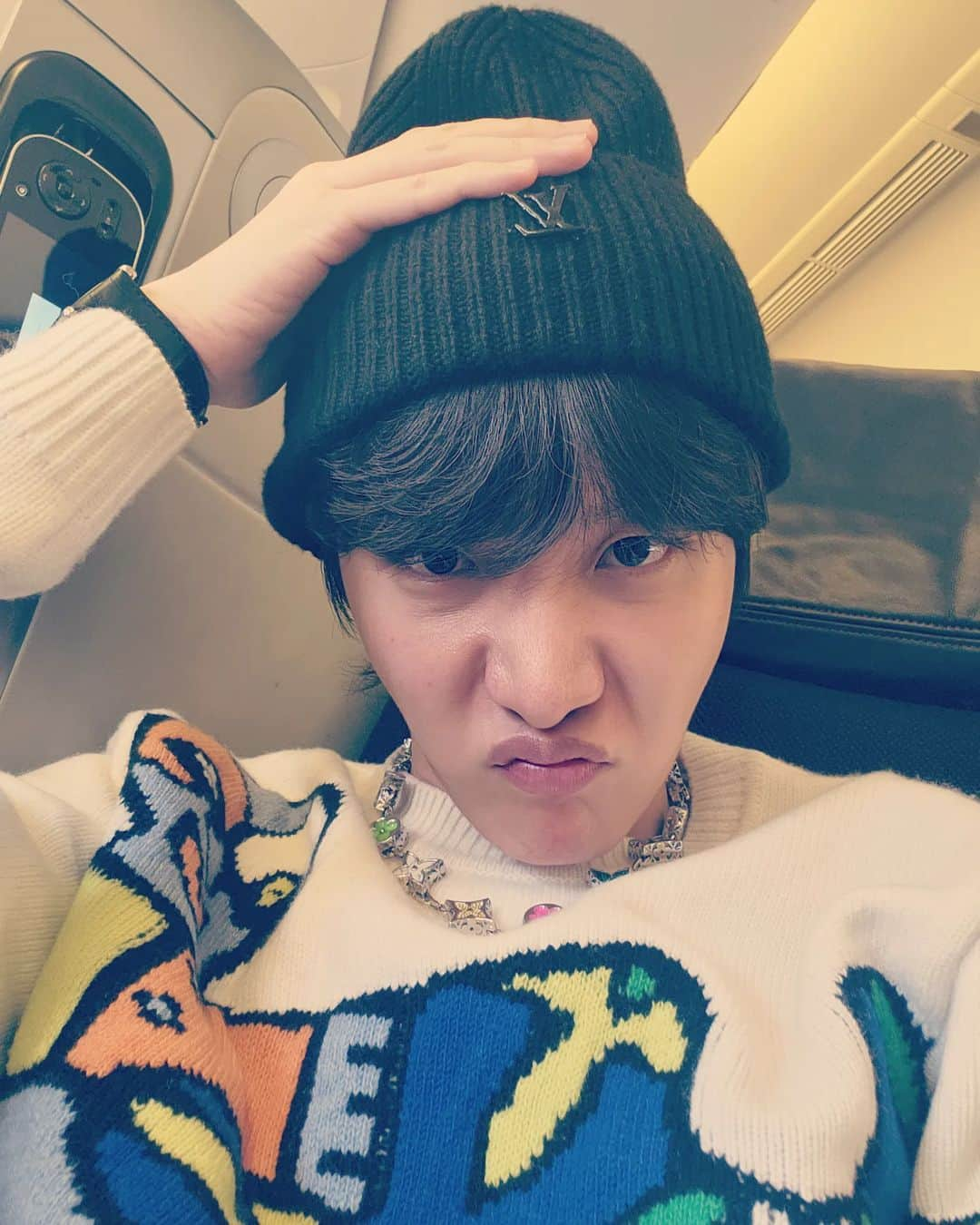 J-HOPEさんのインスタグラム写真 - (J-HOPEInstagram)「✈️🇨🇵✈️🇨🇵」1月18日 10時16分 - uarmyhope