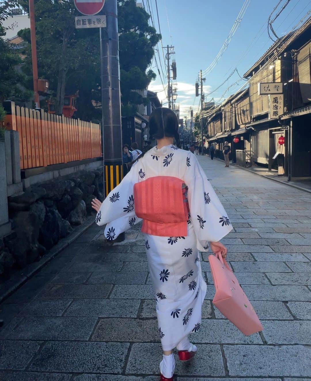 出口夏希さんのインスタグラム写真 - (出口夏希Instagram)「京都素敵だったな〜 みなさん見て頂けましたかー？  #舞妓さんちのまかないさん  #themakanai」1月18日 18時40分 - natsuki__deguchi__official