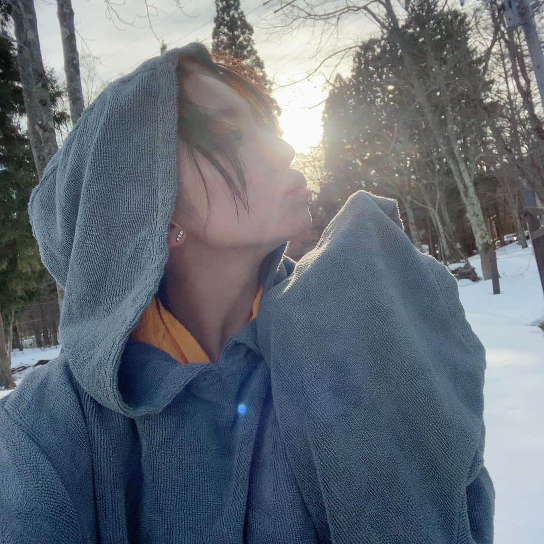 入来茉里さんのインスタグラム写真 - (入来茉里Instagram)「❄️ ⛄️まっしろ。銀世界。 ❄️  #雪景色 #雪  #japan #snow #unknown  #데일리 #인스타 #일본 #뷰티스타그램 #겨울」1月19日 20時43分 - iriki.mari_official