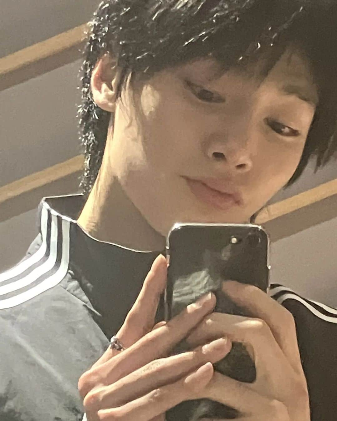 Stray Kidsさんのインスタグラム写真 - (Stray KidsInstagram)「셋업?? #StrayKids#STAY#OOTD#IN스타그램#🦊」1月19日 21時41分 - realstraykids