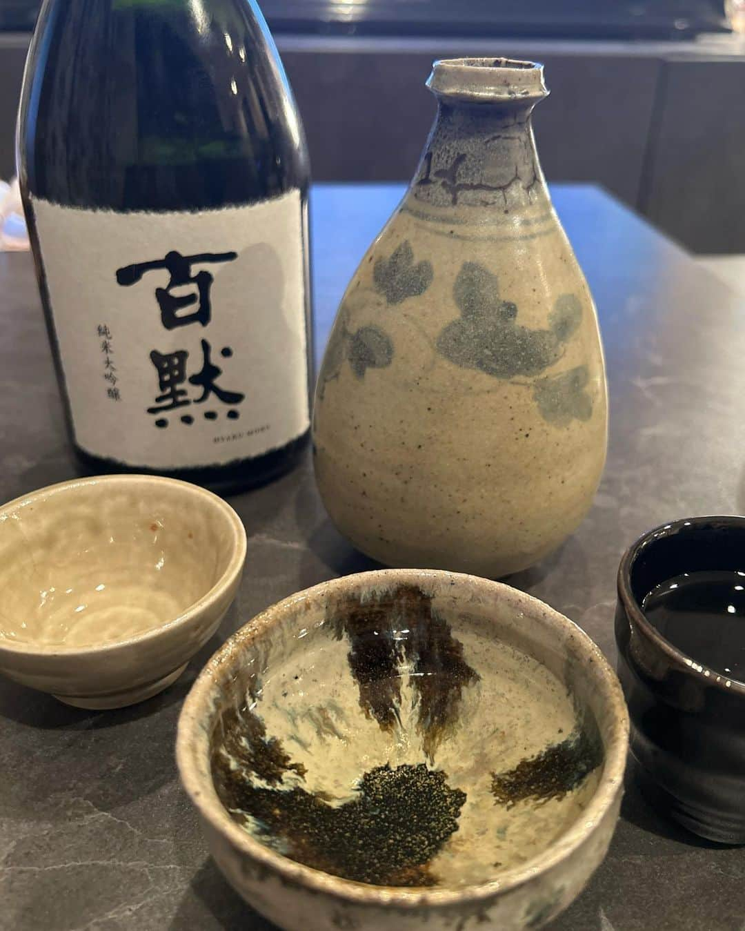 岸明日香さんのインスタグラム写真 - (岸明日香Instagram)「最近バタバタしてお料理できてなかったので🥹✨  朝からだらだら作れて幸せ🤤🫶 他の日に作ったご飯も😚  #岸キッチン　#ローストビーフ　#クリームシチュー　#ささみと胡瓜とトマトの中華サラダ　#アスパラと生ハムのサラダ  #生姜たっぷり鶏つくねのレモン鍋　#天然海老のアラビアータ　#キーマカレー　#カレーもつ鍋　#蓮根つくね　#最後はお酒ww」1月19日 22時12分 - aspoo02